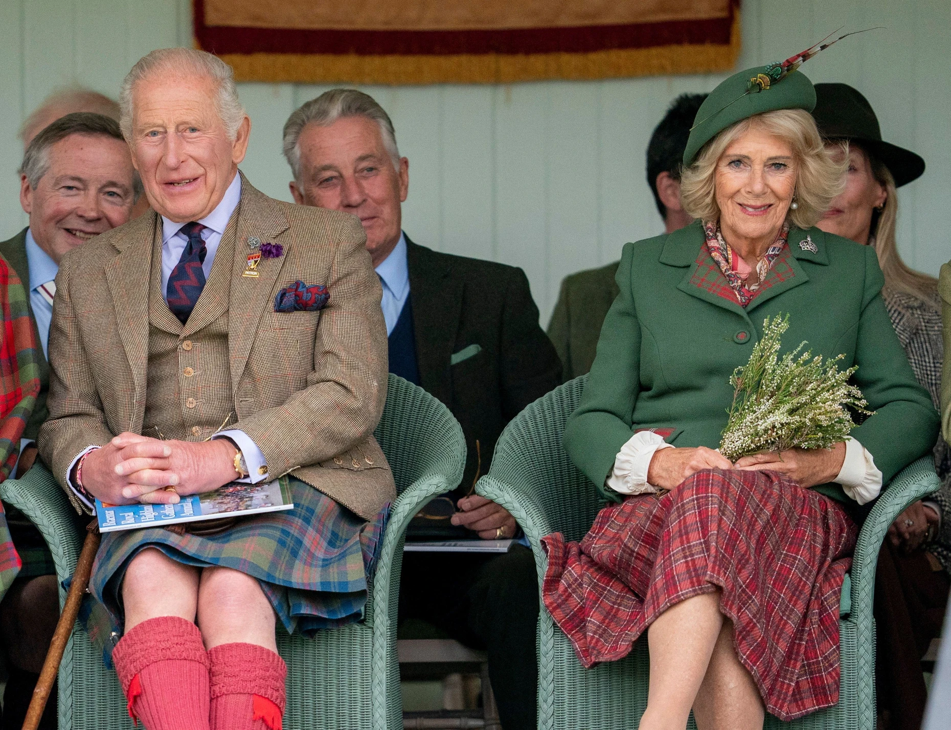 Müssen um ihre Popularität bangen: König Charles III. und seine Frau Camilla haben nur eine noch knappe Mehrheit, die zu ihnen steht. Das Paar ist derzeit in Schottland im Sommerurlaub.