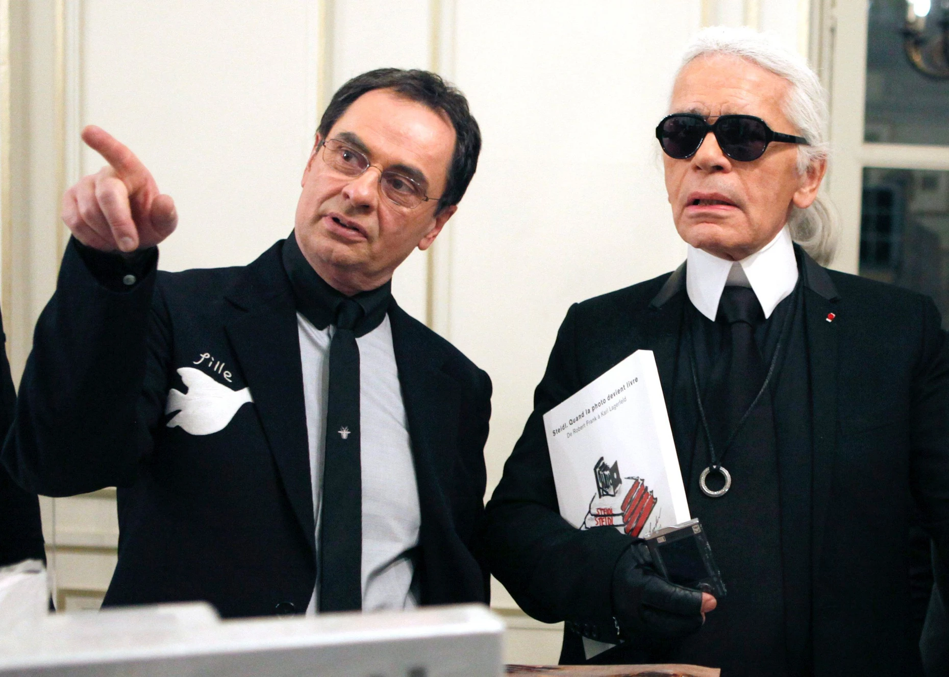 „Gerhard, sind wir arm?“ Der Verleger Gerhard Steidl mit Karl Lagerfeld, dessen Fotobücher er verlegt
