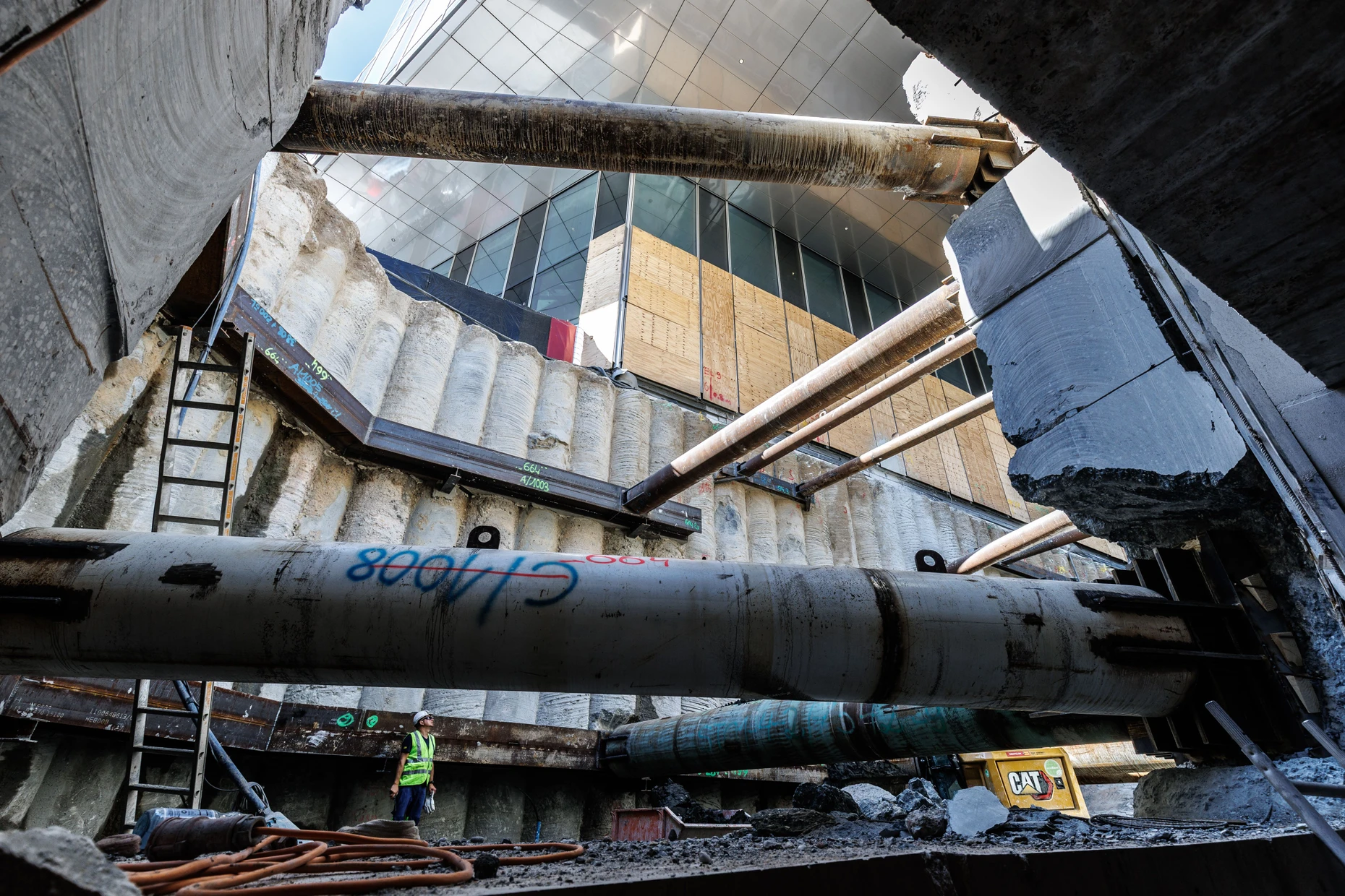 Direkt am Hochhaus The Spin wird gerade der südöstliche Eingang zur Station Güterplatz geschaffen.
