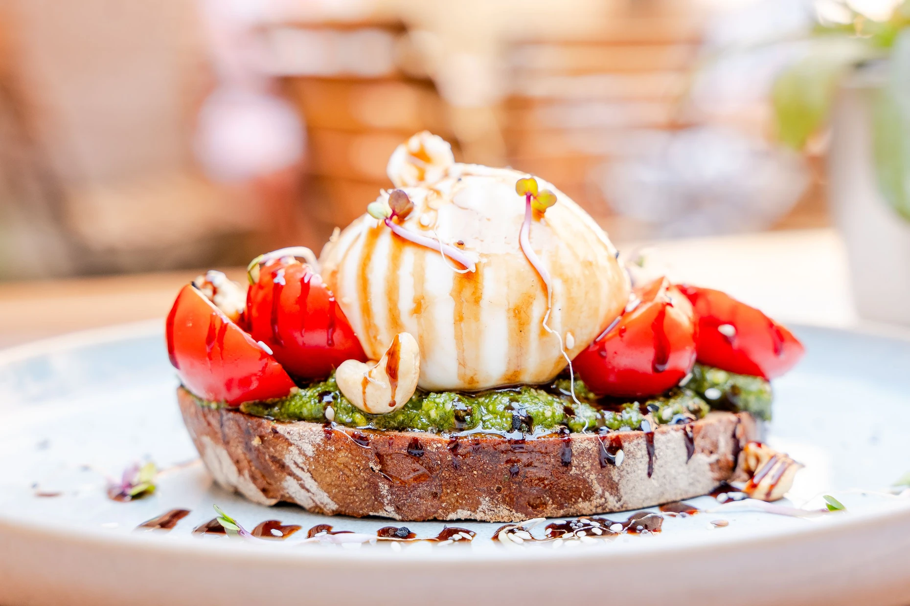 Para los visitantes hambrientos del museo: un sándwich de burrata