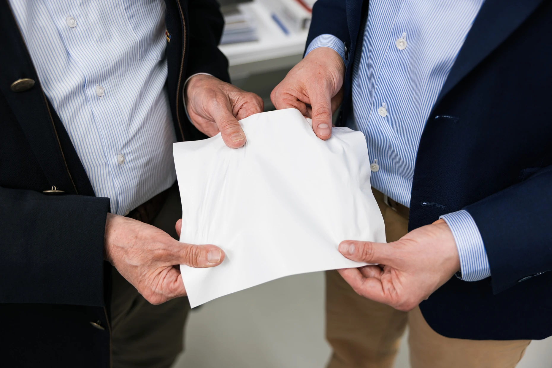 Kein Papier, sondern künstliche Haut