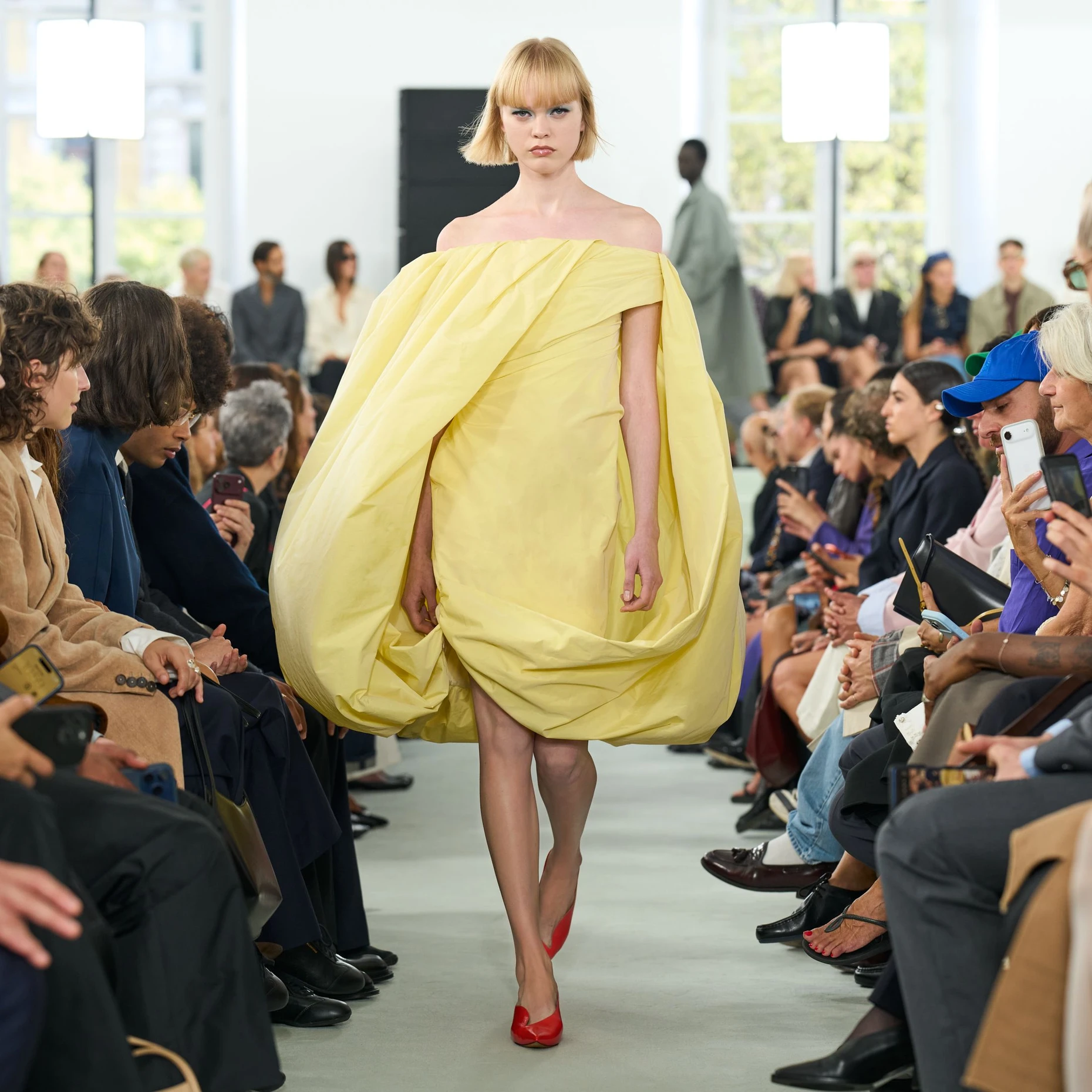 Schulterfrei bei Jil Sander
