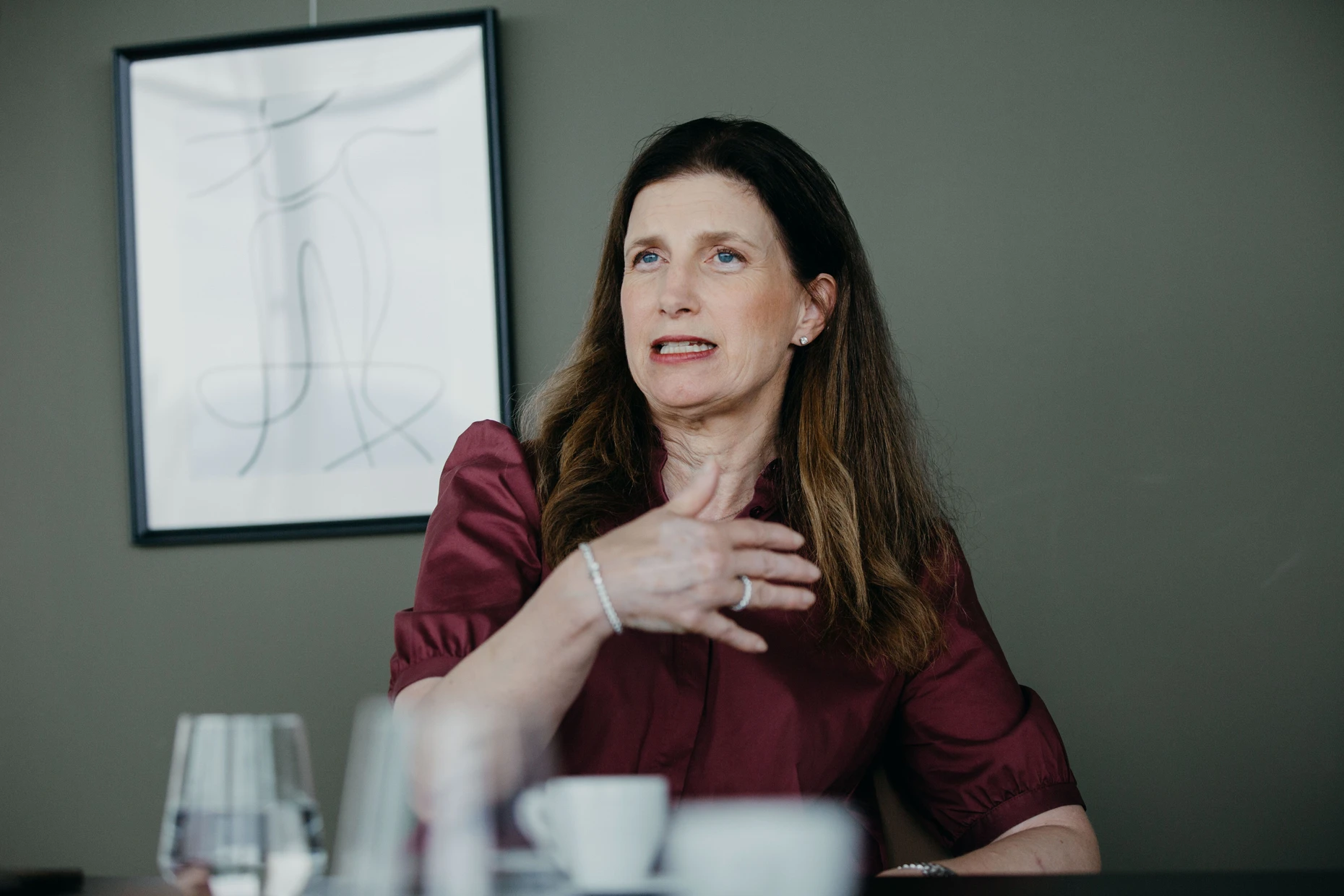 Bettina Orlopp im 50. Stockwerk des Commerzbank-Towers.