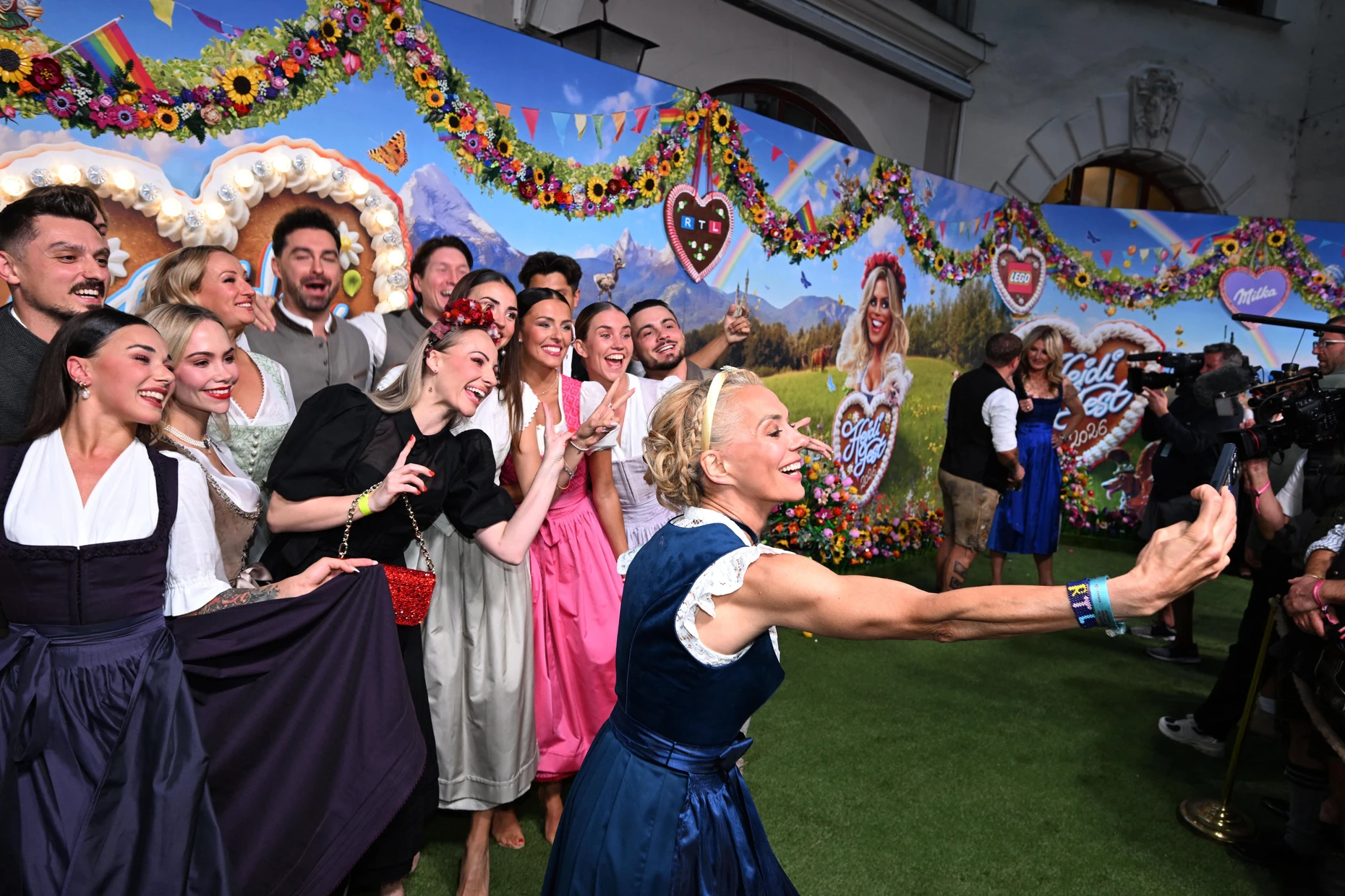Beim „Heidifest“: Das Team von „Let’s Dance“ auf dem „roten Teppich“