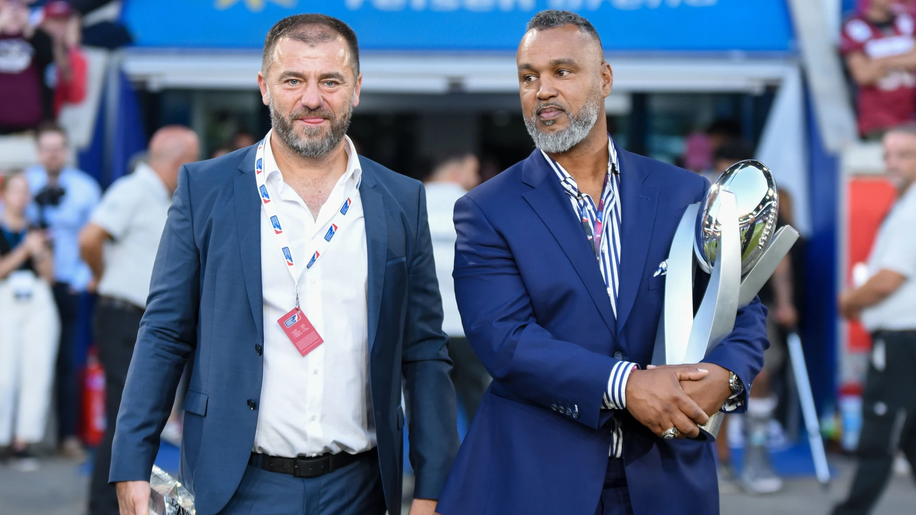 Gute Ideen mangelhaft umgesetzt: ELF-Geschäftsführer Zeljko Karajica (links) und Commissioner Patrick Esume (rechts)