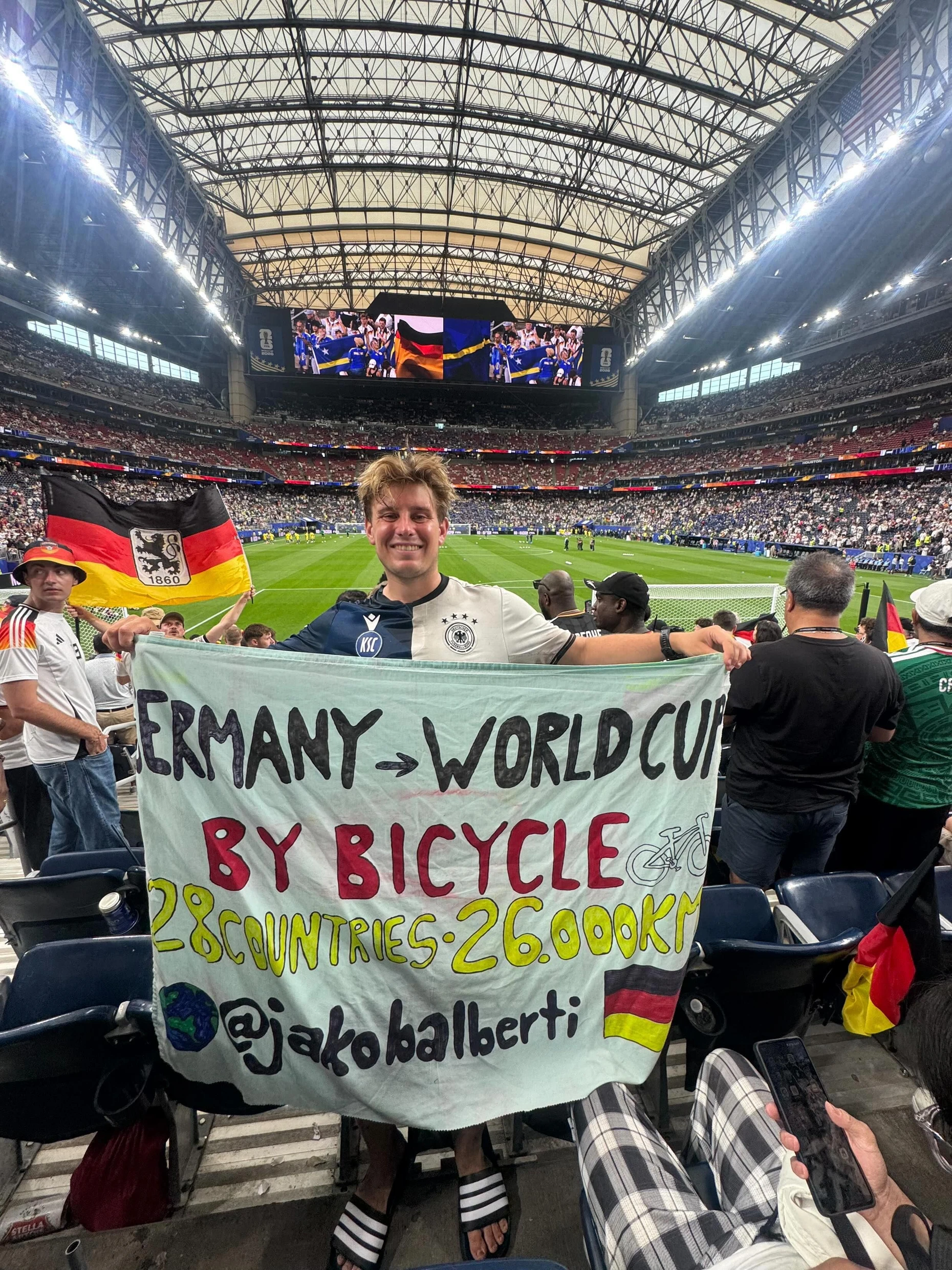 Ist mit dem Fahrrad zur WM gefahren, fährt danach auch wieder zurück: Jakob Alberti.