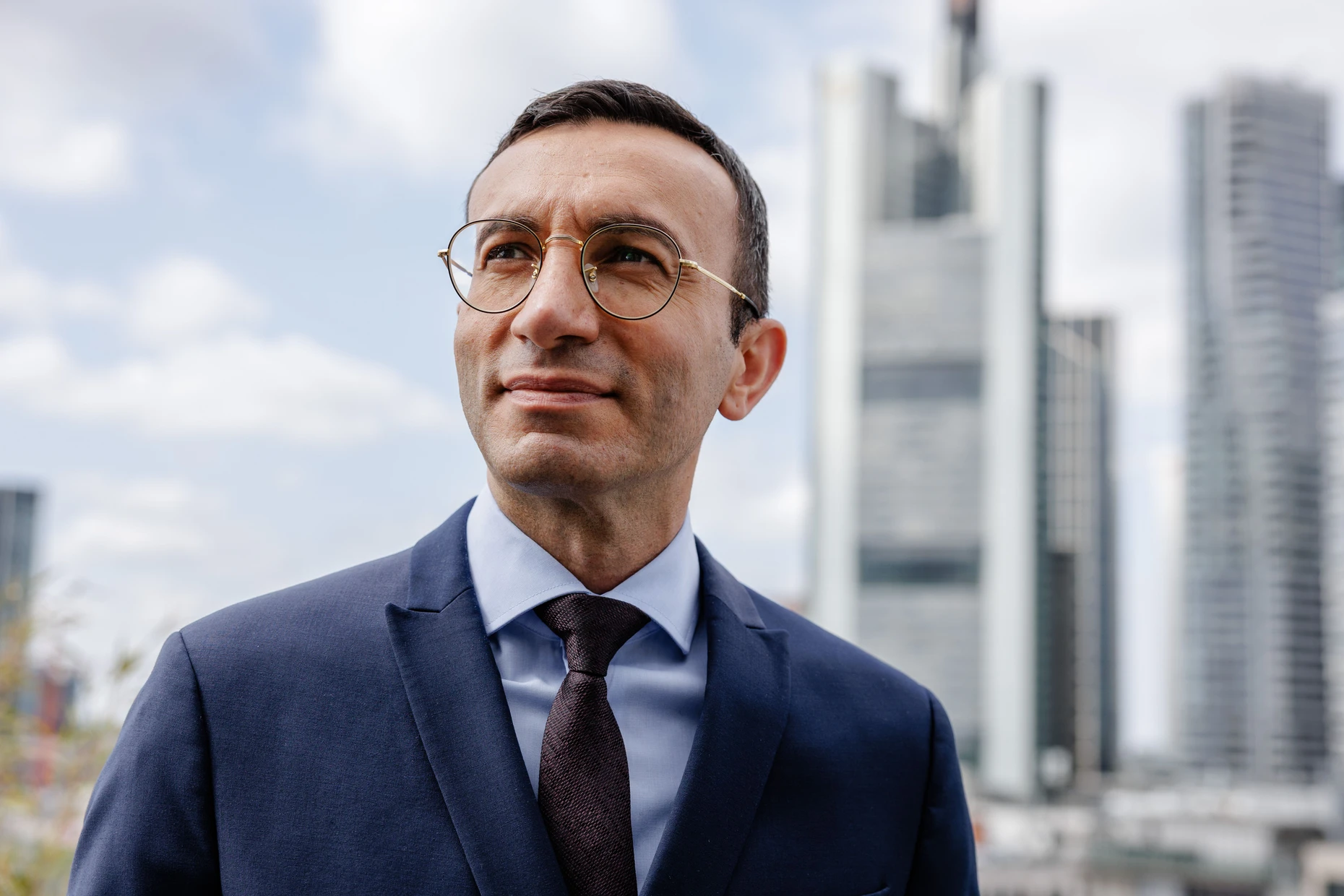 „Wenn Wohlstand und soziale Gerechtigkeit zusammengehen, dann findet Politik auch Anklang“, sagt der Frankfurter Oberbürgermeister Mike Josef.
