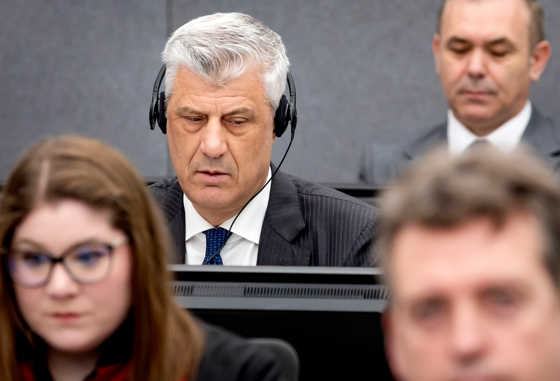Hashim Thaçi im April 2023 vor dem Kosovo-Sondertribunal in Den Haag