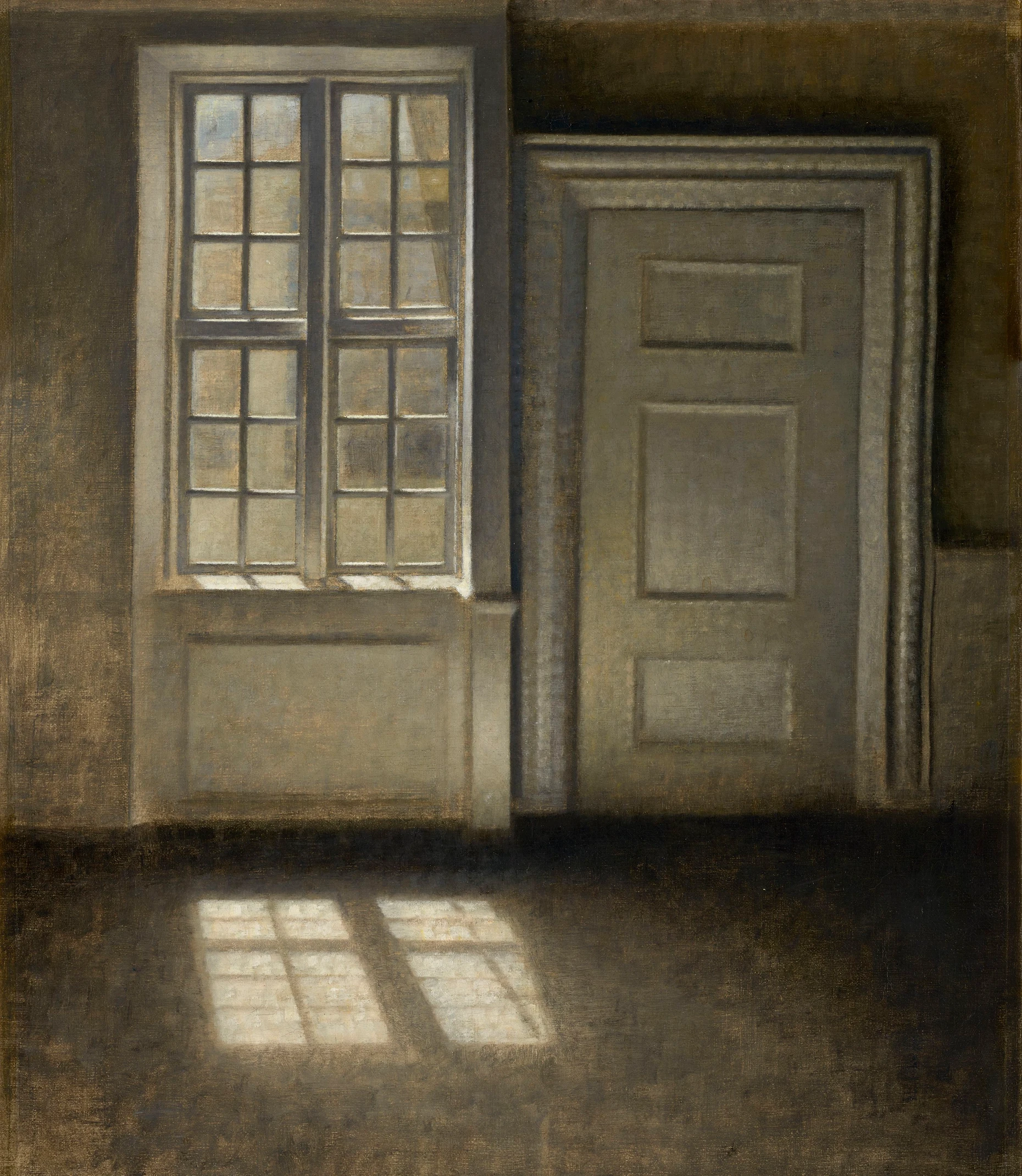  Hammershøis leeres, klaustrophobisches „Wohnzimmer. Studie im Sonnenlicht“ von 1906 zeigt eine Tür ohne Griff und könnte auch von Magritte vierzig Jahre später gemalt worden sein.
