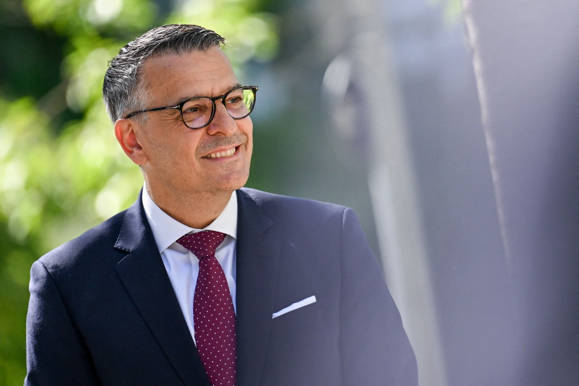 Oliver Dörre ist seit 2024 Vorstandsvorsitzender der Hensoldt AG. Zuvor stand er an der Spitze des Wettbewerbers Thales Deutschland.