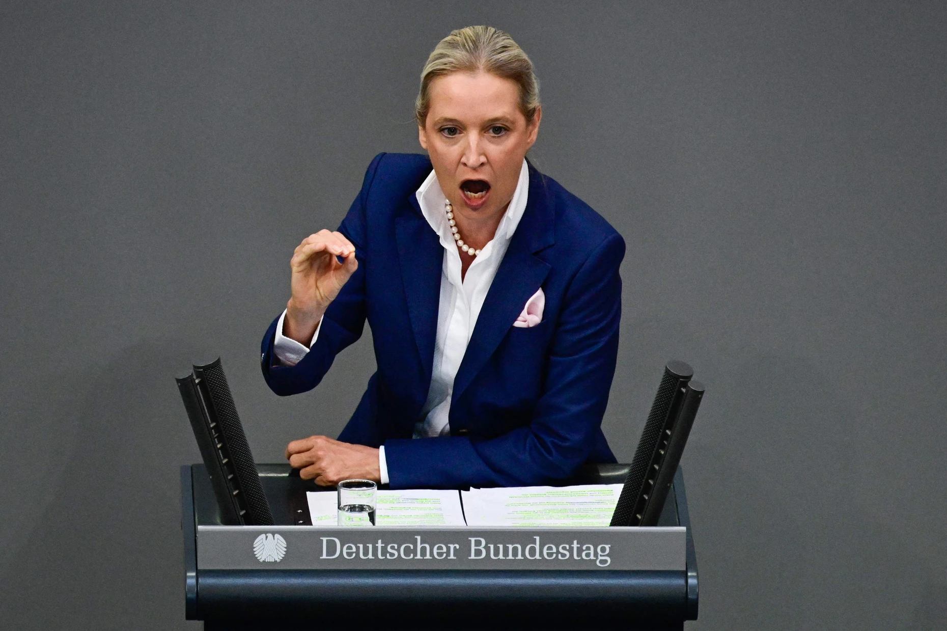 Alice Weidel in aggressiver Stimmung bei einer Bundestagsrede