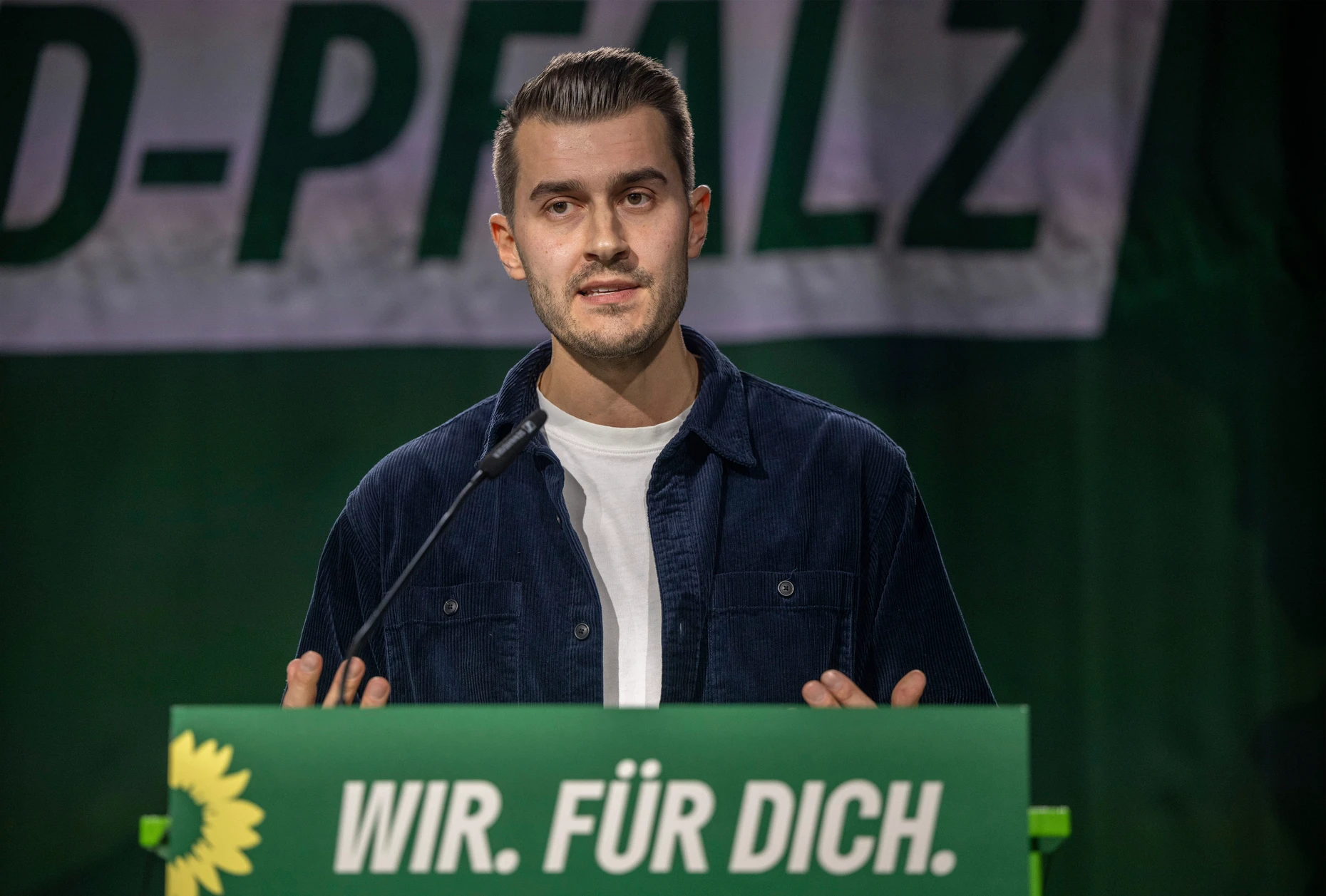 Julian Joswig auf einem Landesparteitag der Grünen Rheinland-Pfalz