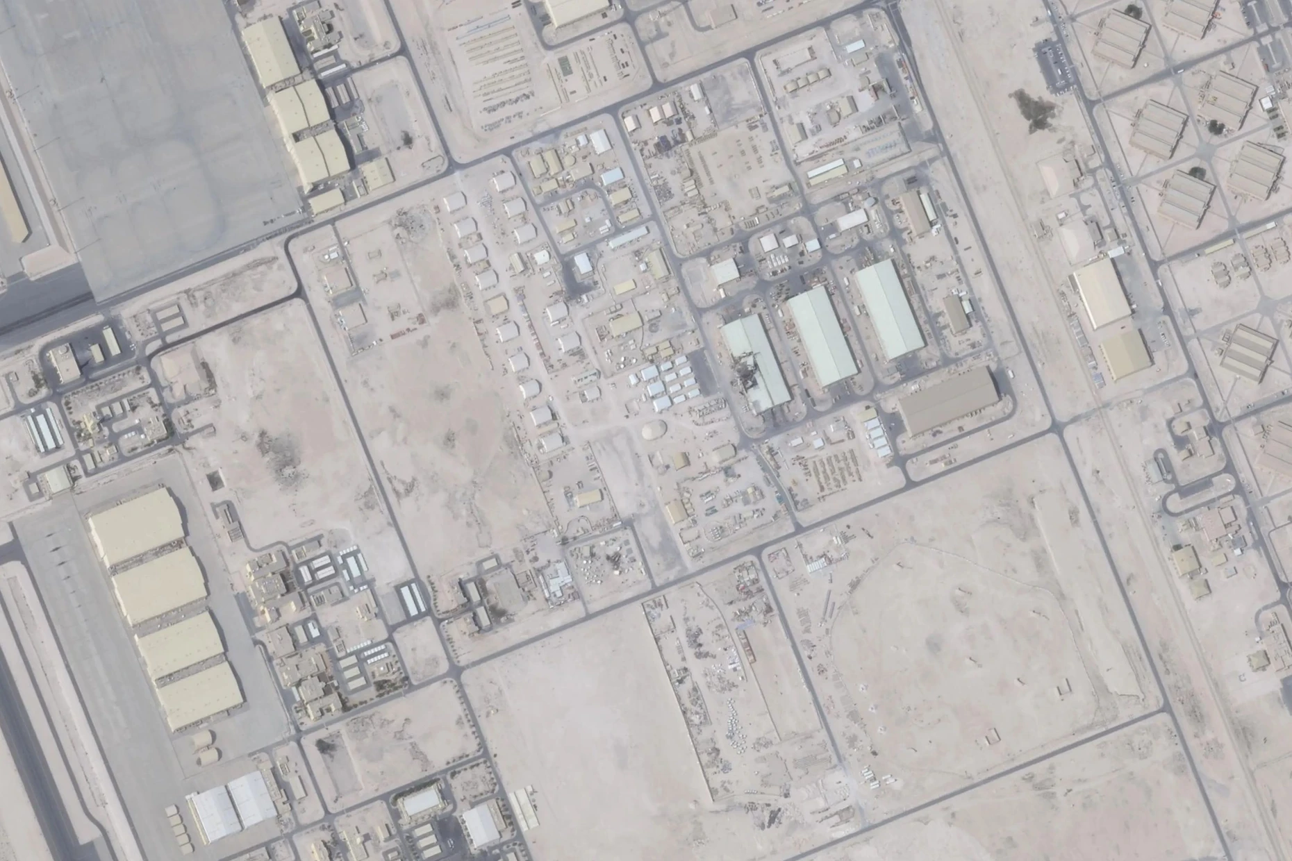 Der Luftwaffenstützpunkt Al-Udeid  in Qatar nach einem iranischen Angriff im März