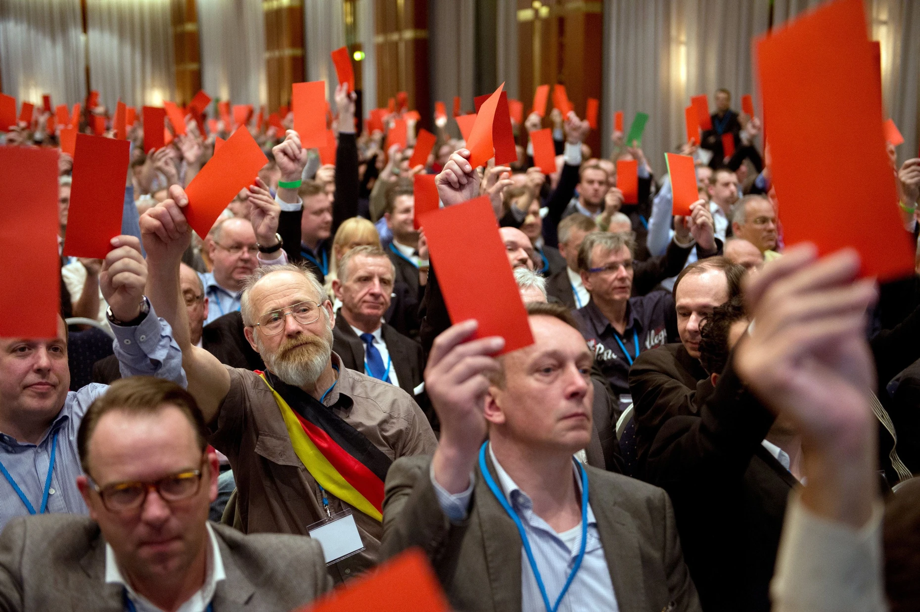 AfD-Mitglieder auf ihrem Gründungsparteitag im Jahr 2013 in Berlin