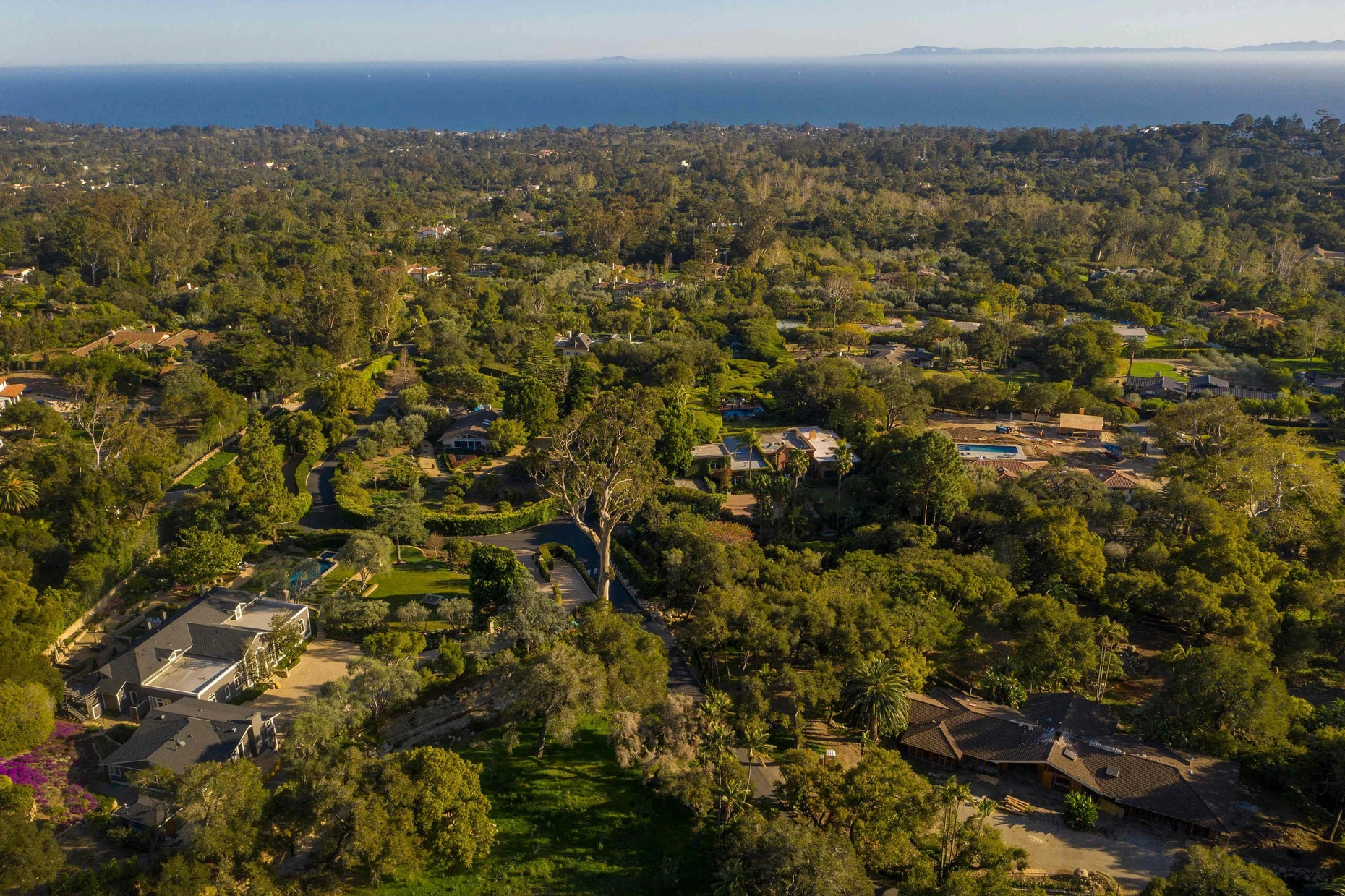 Viele Villen: Eine Luftaufnahme zeigt die Nachbarschaft in Montecito.
