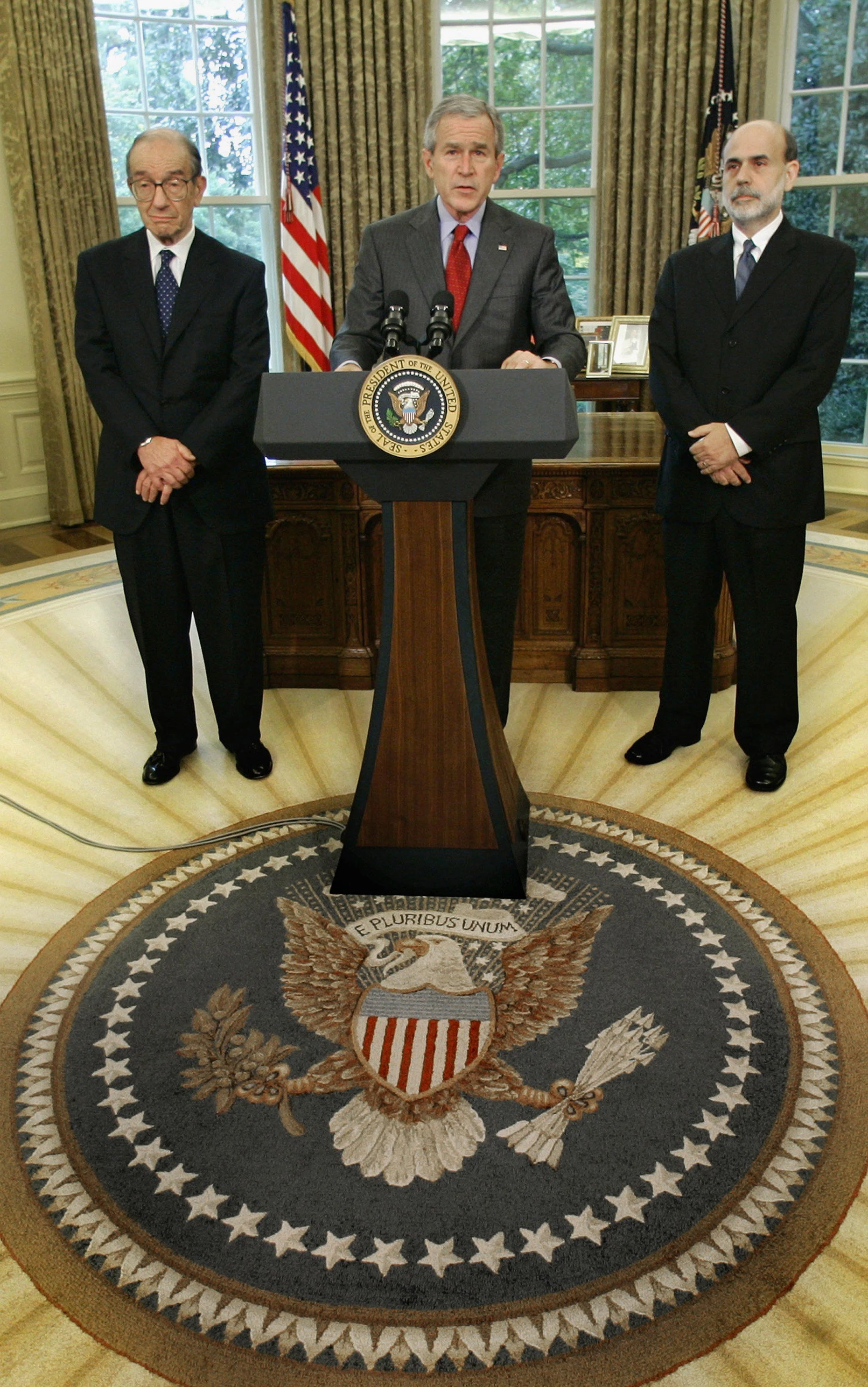 2005: Greenspan, Präsident Geoge W. Bush und der Nachfolger an der Fed-Spitze, Ben Bernanke