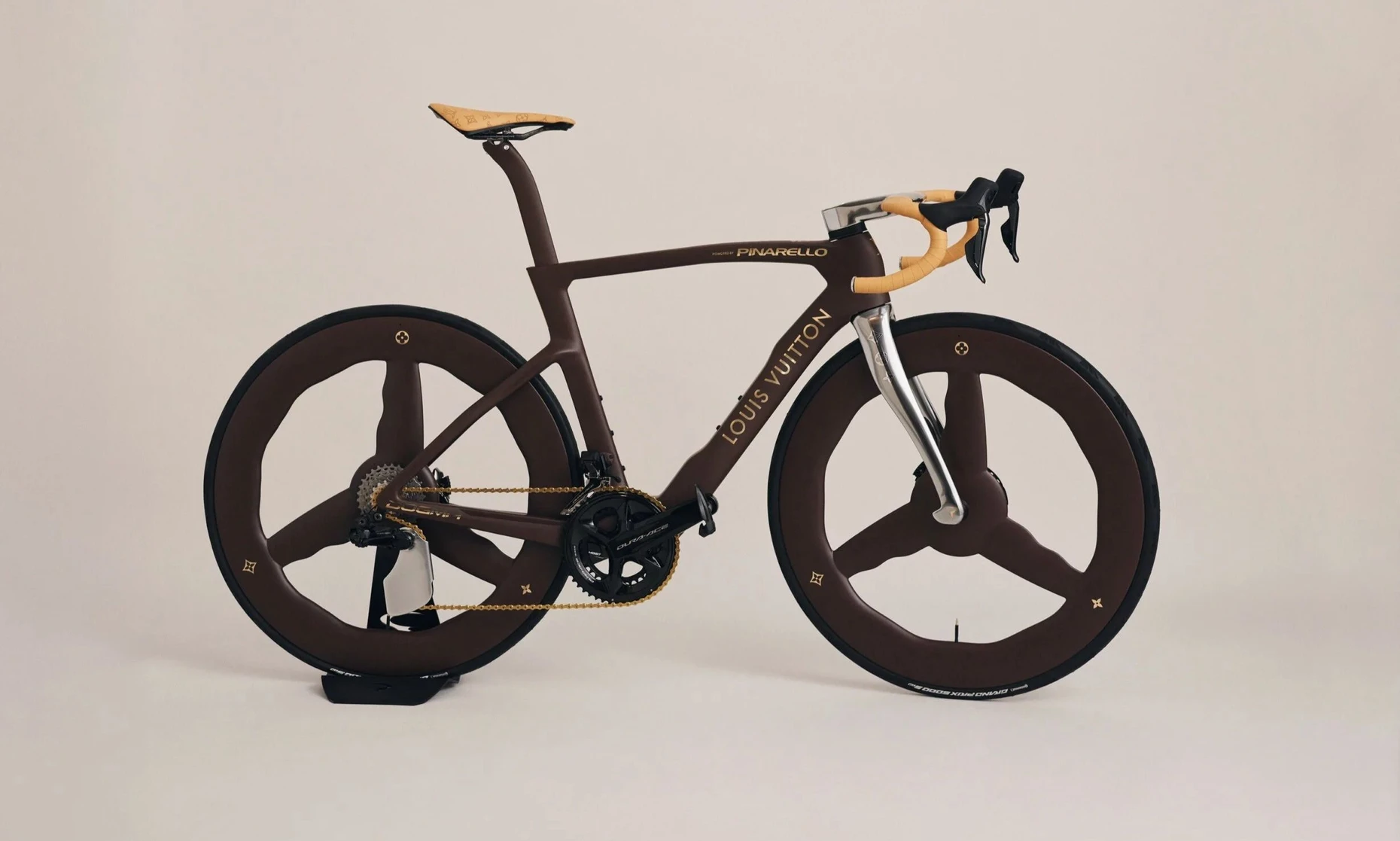 Rennrad für Reiche: Pinarello Dogma F im Design von Louis Vuitton