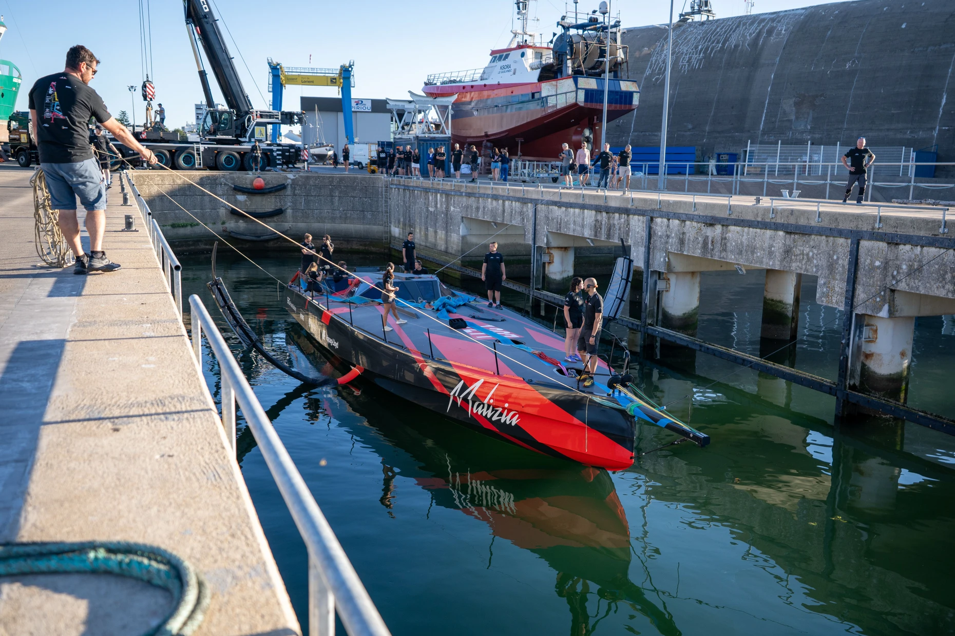 Auf dem Wasser: Bis zur ersten Testfahrt muss die „Malizia 4“ noch einige Tests absolvieren. © Flore Hartout I Team Malizia