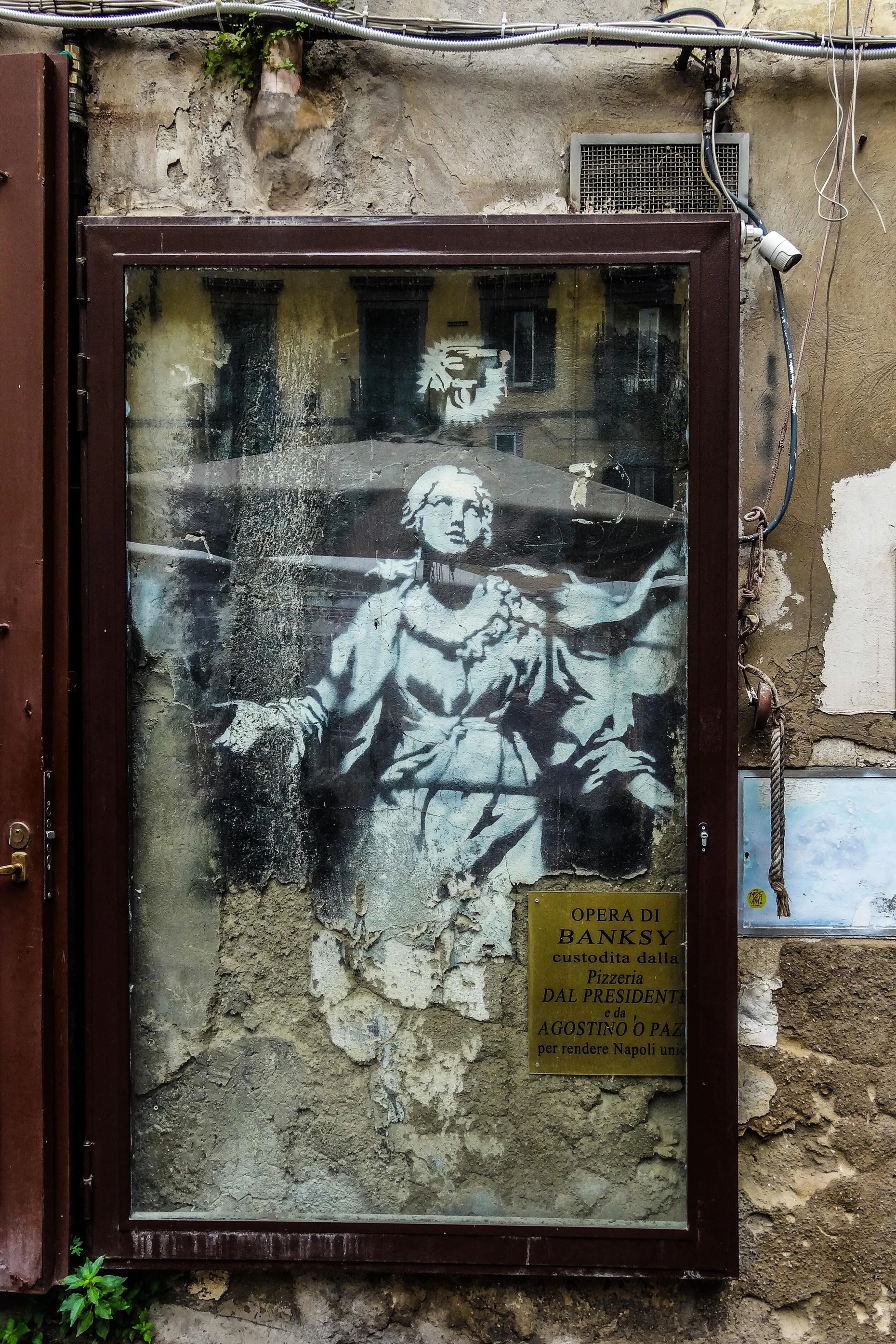 Banksys Madonna mit Pistole