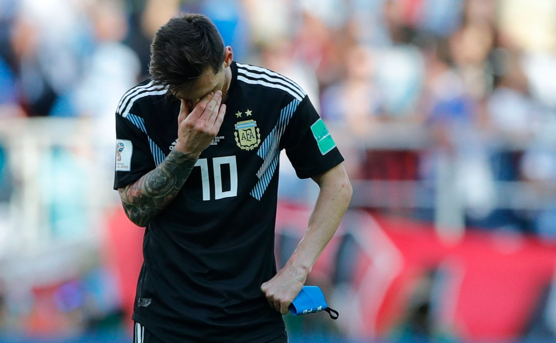Diesmal nicht Deutschland: Bei der WM 2018 in Russland scheitern Lionel Messi und Argentinien im Achtelfinale an Frankreich. Von der „GOAT“-Debatte will er nichts wissen.
