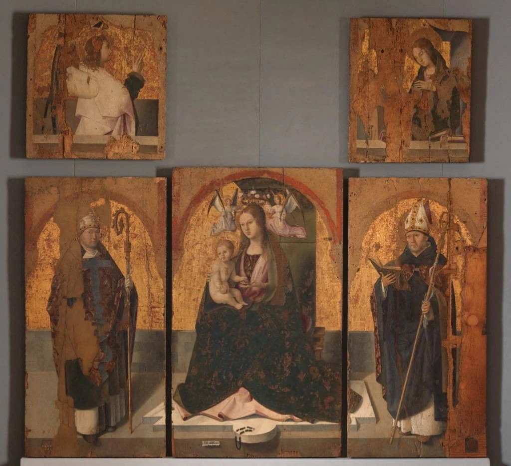  Antonello da Messinas 1473 entstandenes „Polittico di San Gregorio“, von dem nun drei Tafeln aus dem Museo Regionale Accascina in Messina geraubt wurden
