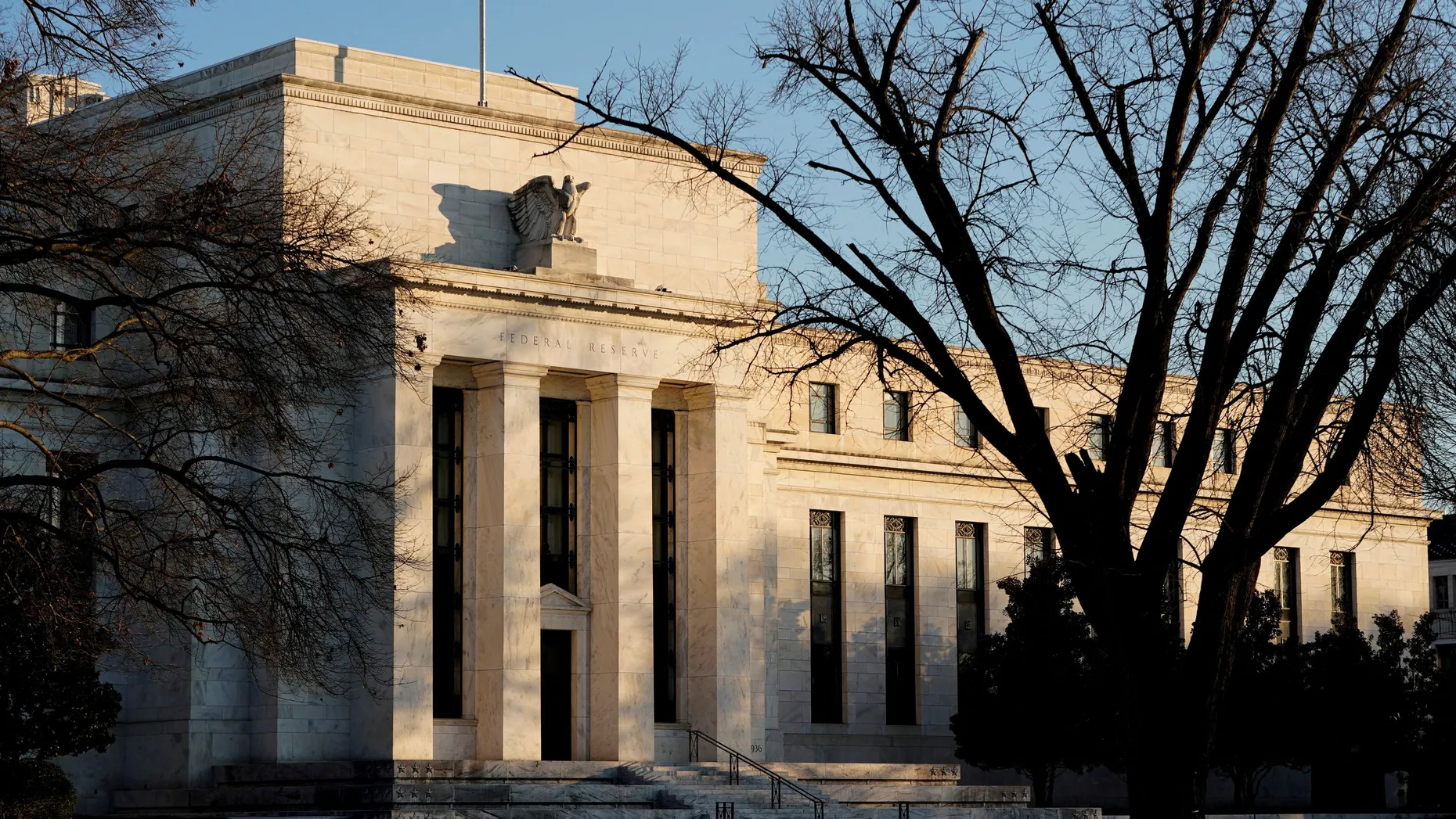 Erhöht die Federal Reserve die Zinsen, kommt Bewegung in die Kurse alter wie neuer Anleihen.