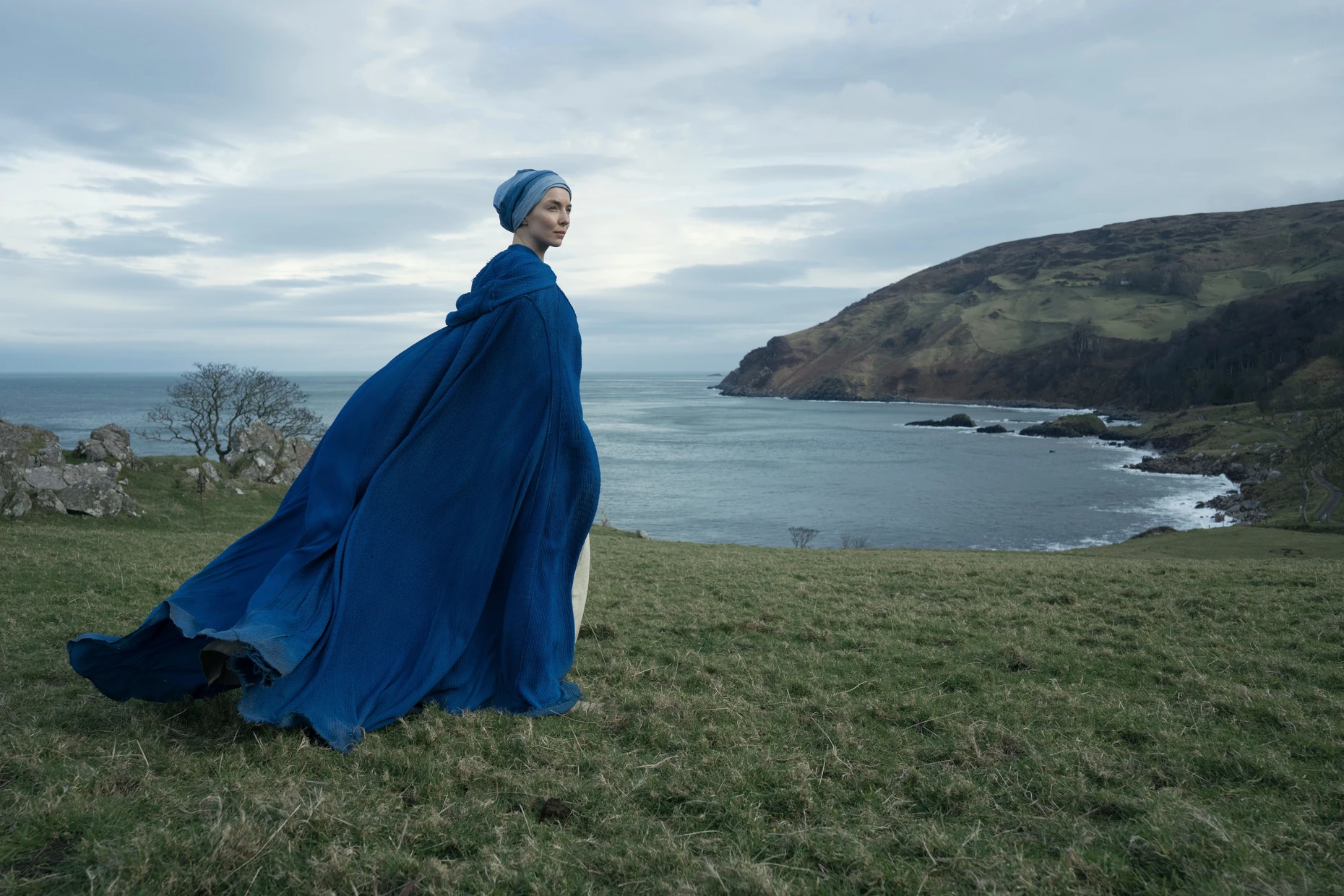 Jodie Comer als Sister Brigid, die Robin Hood Erlösung bietet