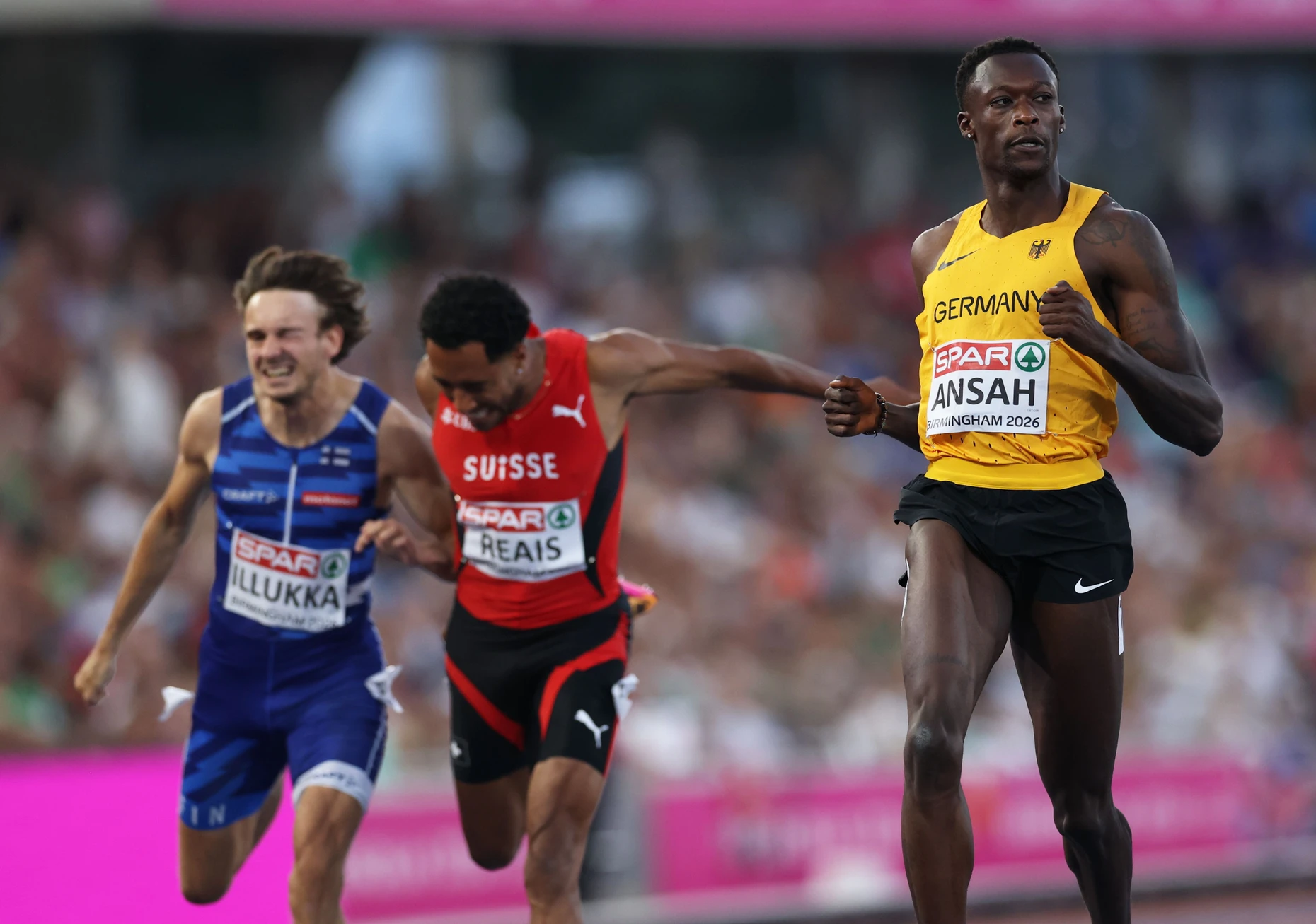 Das Halbfinale über 200 Meter kann Owen Ansah souverän für sich entscheiden.