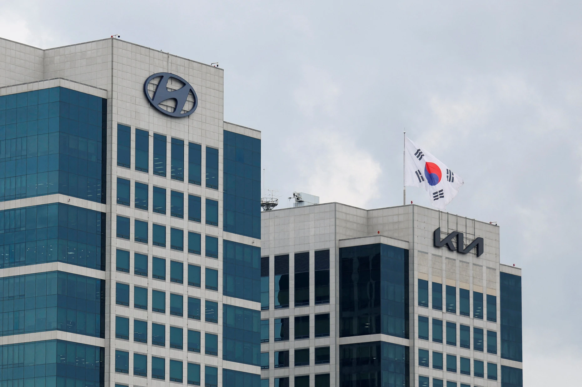 Doppelturm in Seoul: die Hauptquartiere von Hyundai Motor und von Kia