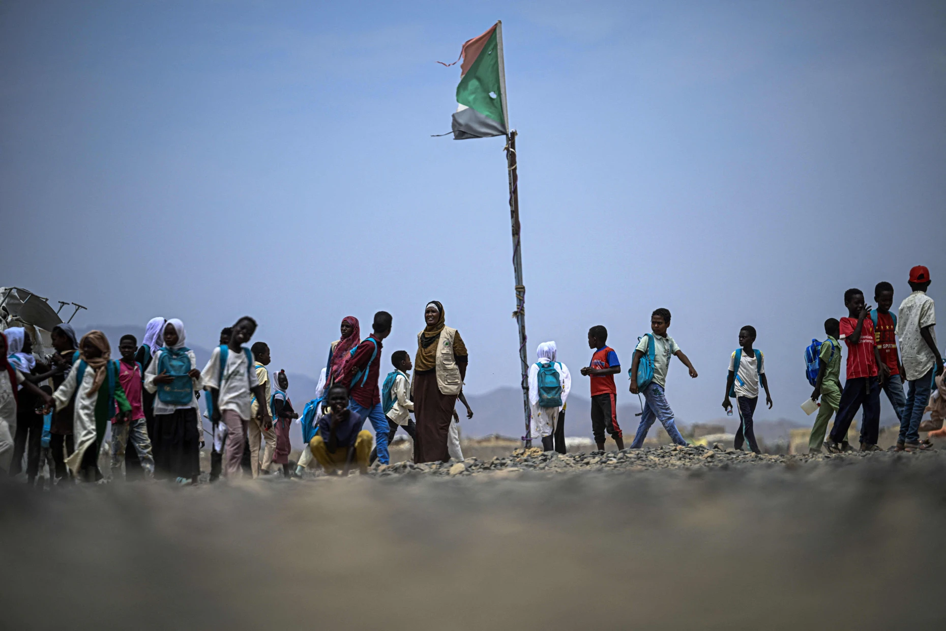 Sudanesische Schüler im Süden von Port Sudan im April 2026