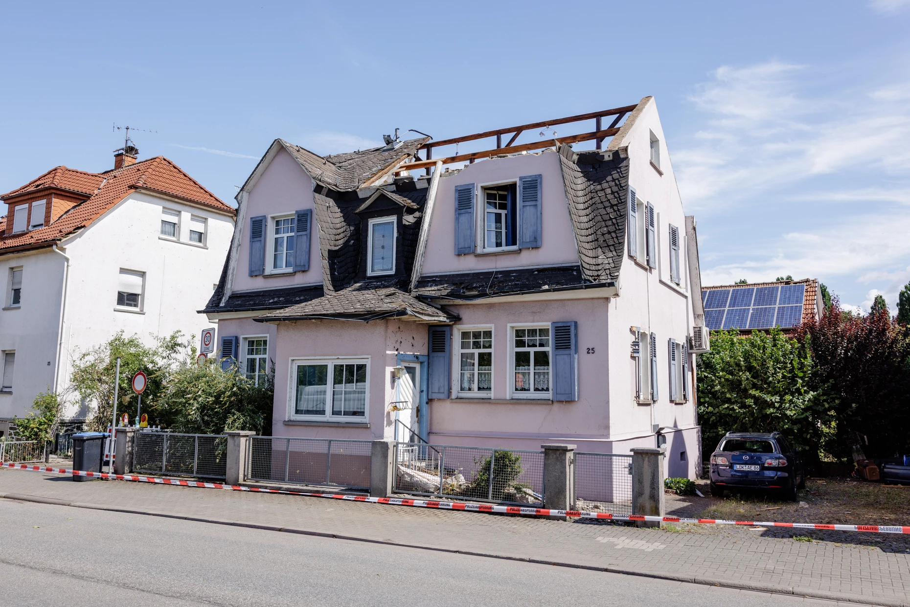 Vom Sturm abgedeckt: Haus in Solms