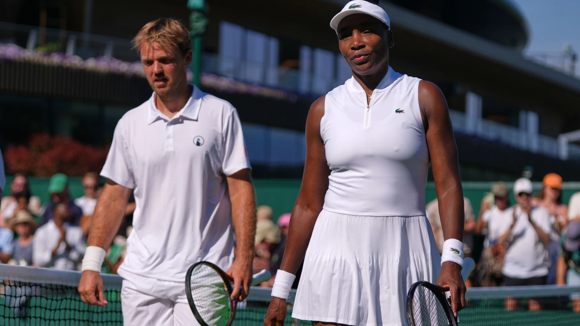 Ein Versuch war es wert: Krawietz (links) und Venus Williams scheiden in Runde eins aus.