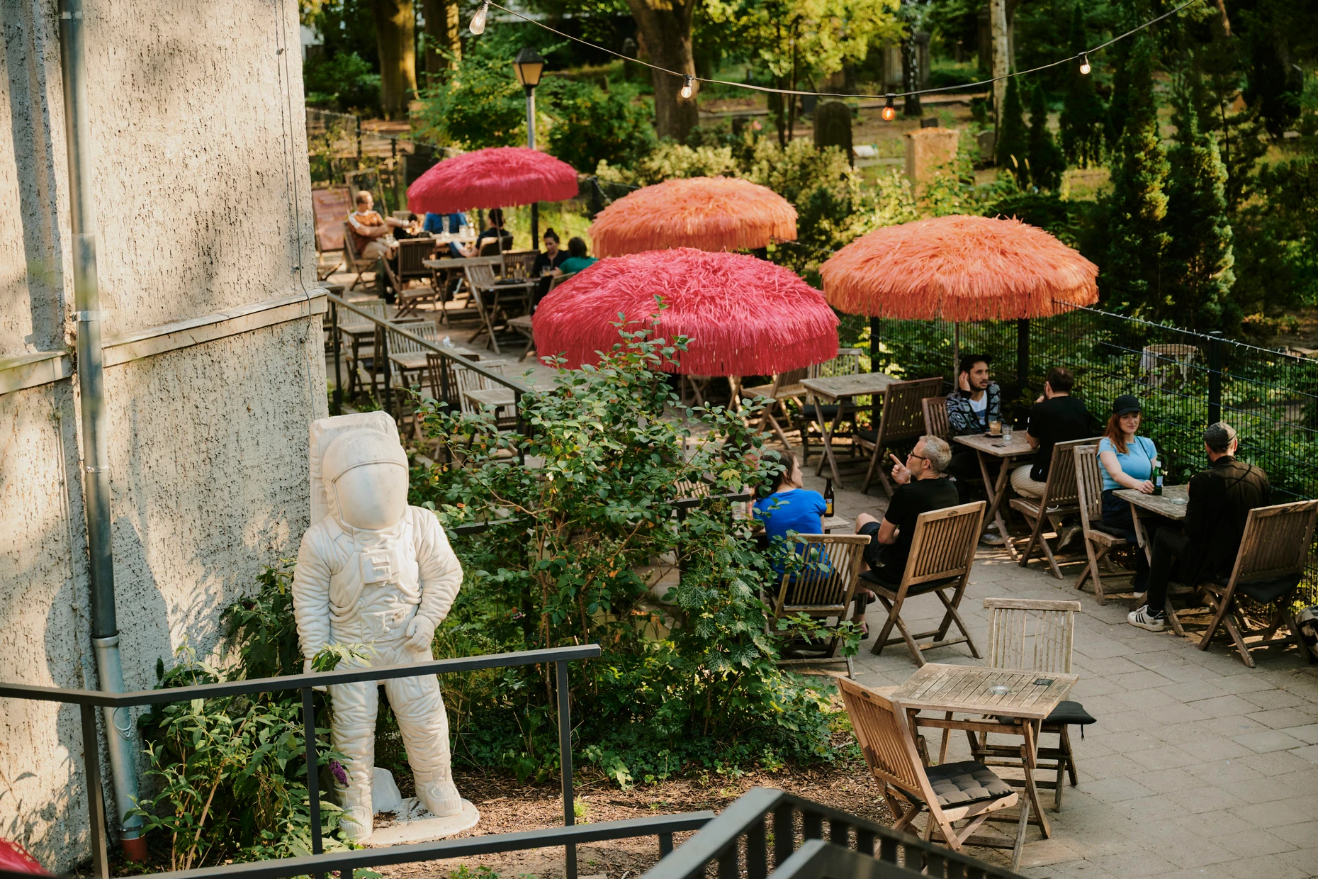Das „Mars – Restaurant & Bar“ ist die Gastronomie auf dem Gelände des Silent Green.