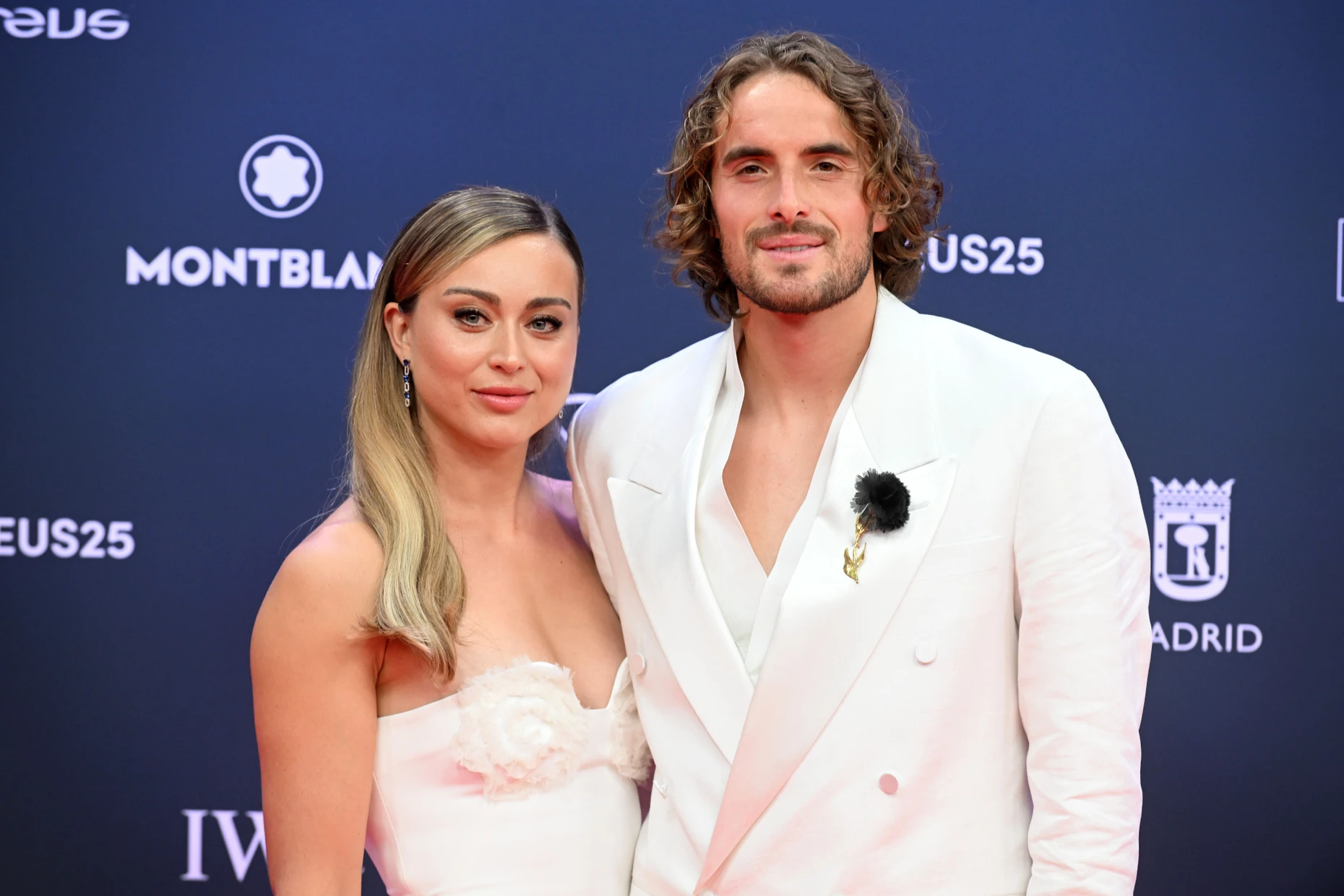 Paula Badosa und Stefanos Tsitsipas scheinbar harmonisch bei der Laureus-Verleihung 2025