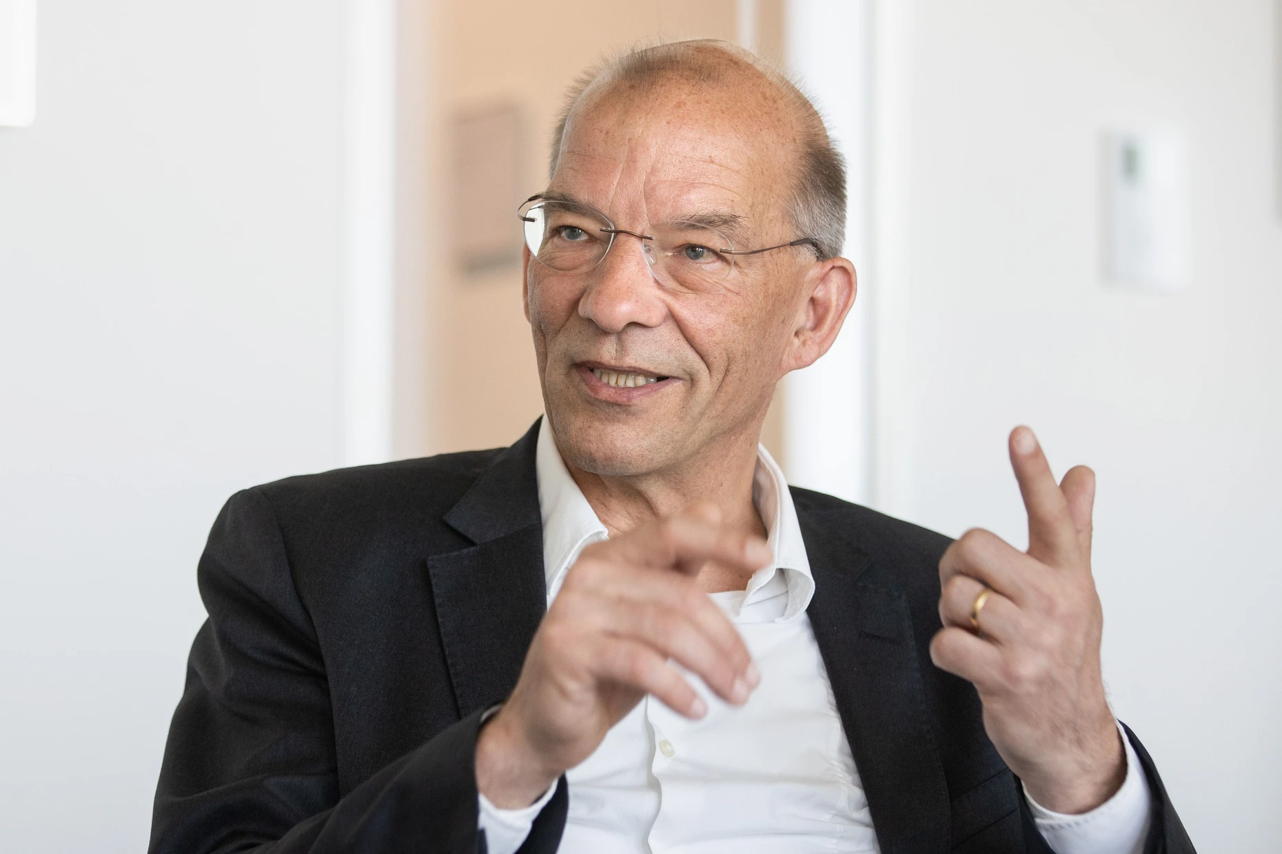 Bald nicht mehr Herr über den Frankfurter Haushalt: Stadtkämmerer Bastian Bergerhoff