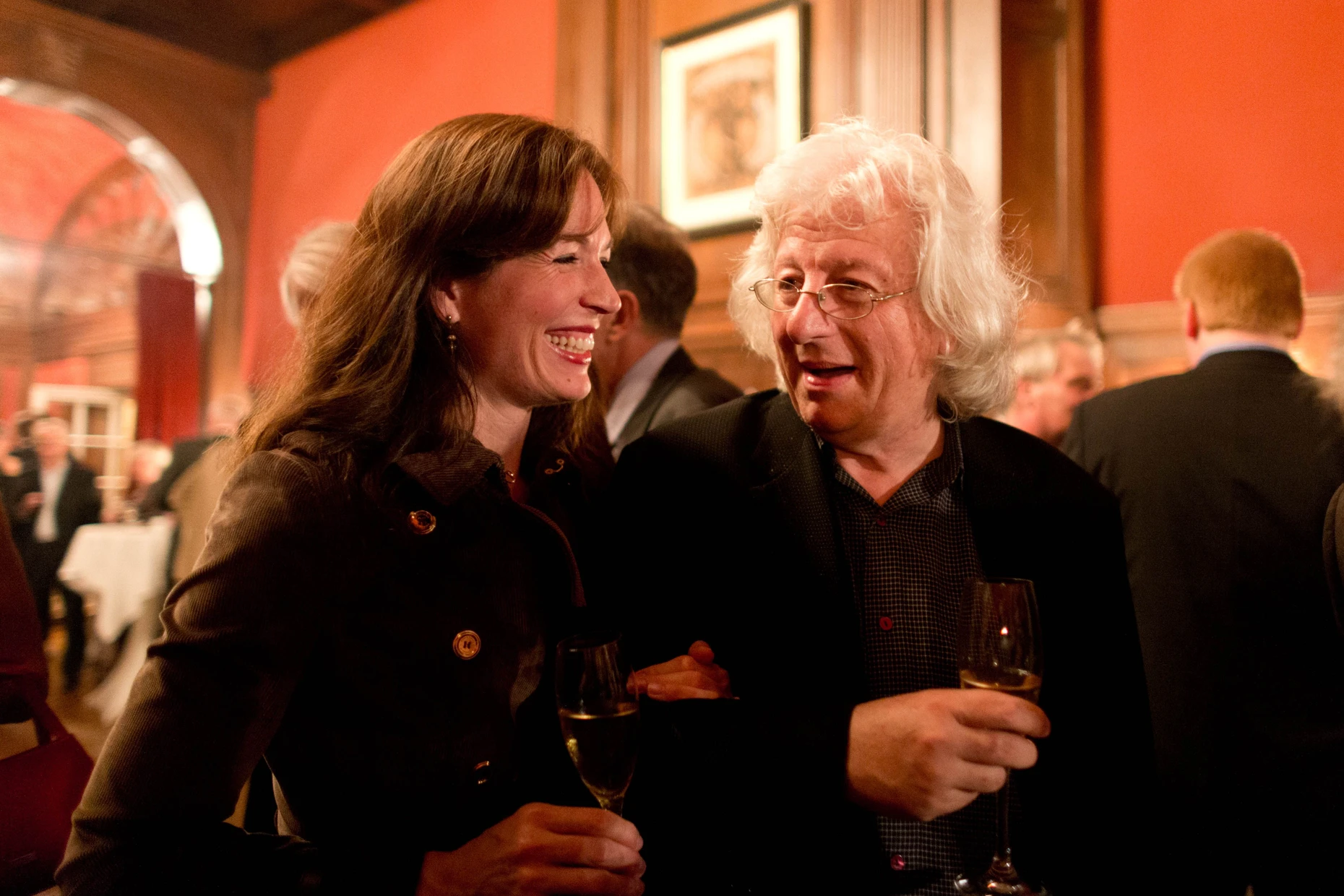 Felicitas von Lovenberg im Gespräch mit dem Schrifsteller Péter Esterházy auf dem Buchmessenempfang der F.A.Z.., 2014