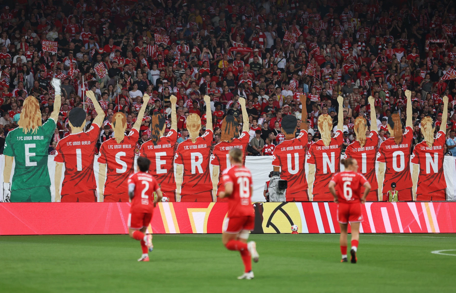 Vorzeigemodell: In Berlin-Köpenick wird Fußball egalitär gedacht – gegen die Bayern kamen mehr als 17.000 Fans.
