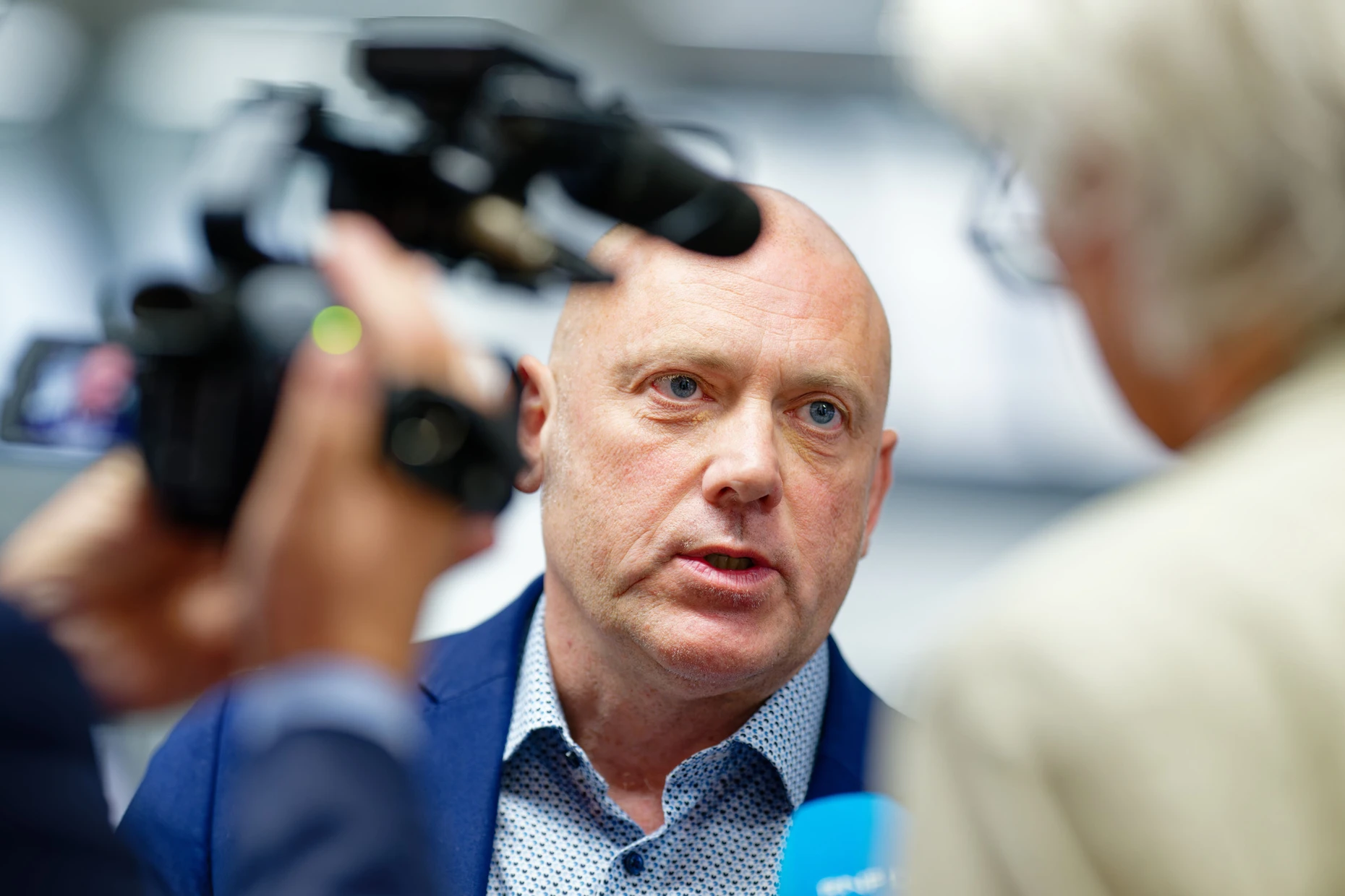 Hat den Antrag zur Unvereinbarkeitsliste gestellt: Joachim Paul bei einem Interview im September 2025.