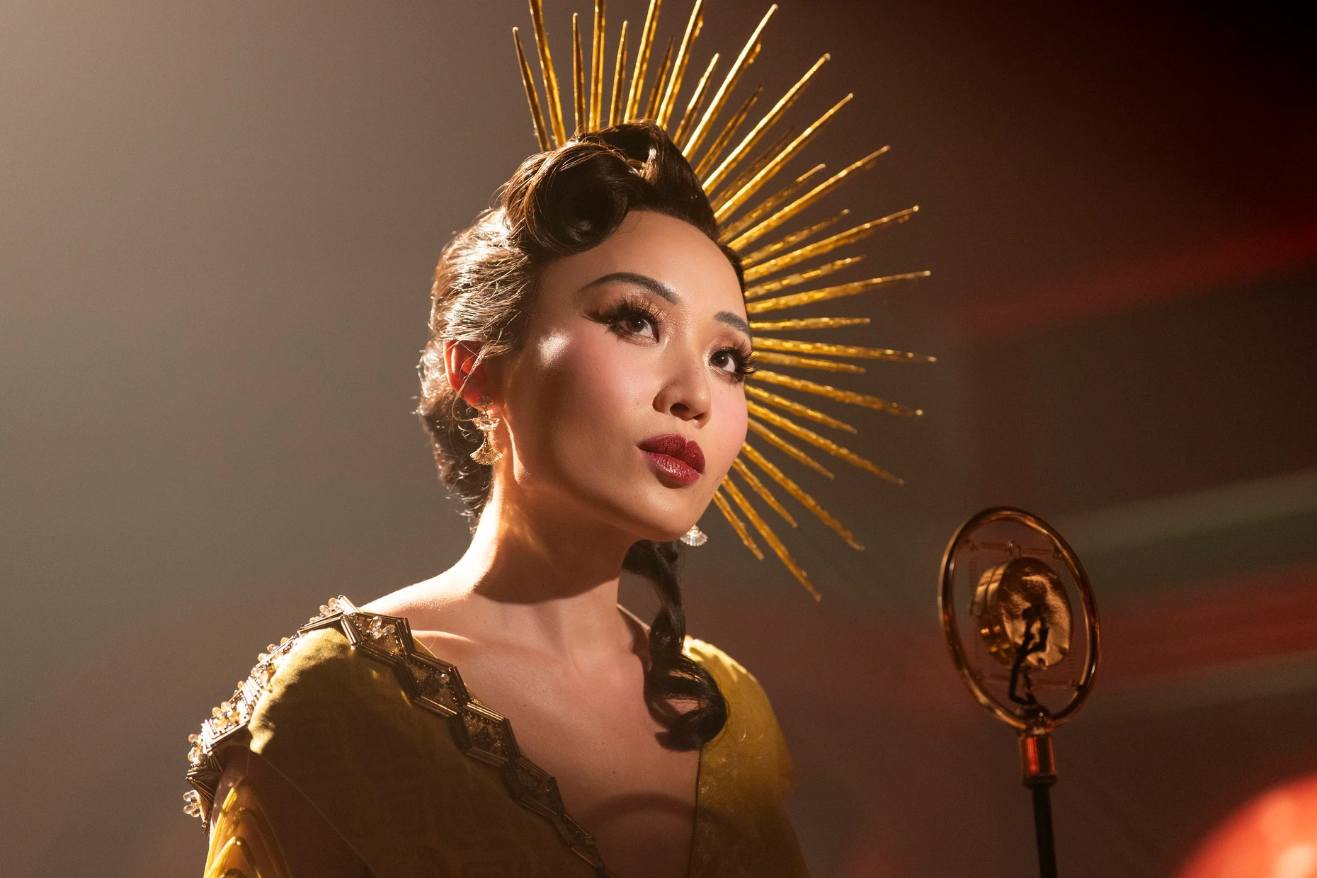 Bringt die Spinnensinne des Helden zum klingeln: „Cat“ (Li Jun Li)