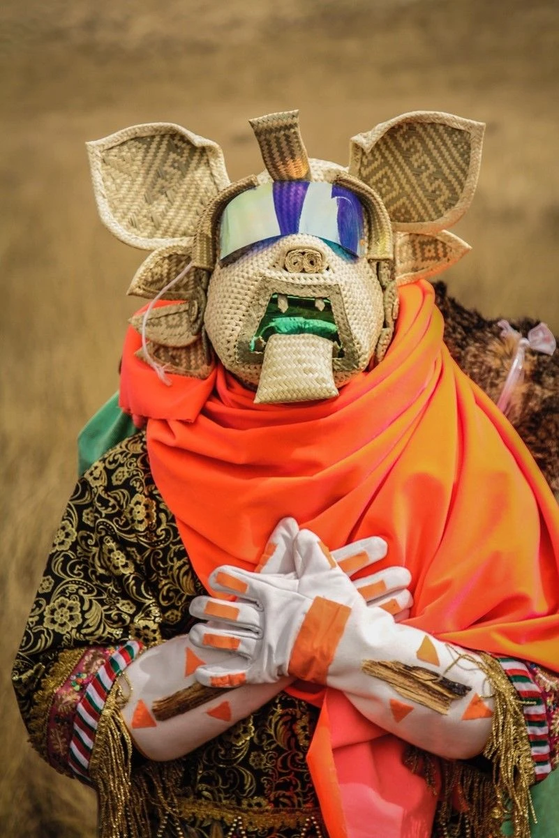 Nanette Snoep bleibt sich treu: Ihre letzte Kölner Ausstellung versammelt unter dem Titel „return“ künstlerische Positionen wie die Videoarbeit „Xochipitzahuatl-Nova“ von Federico Cuatlacuatl aus dem Jahr 2024.