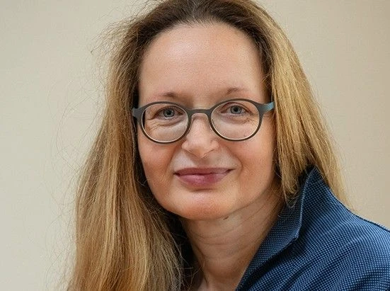 Dr. Simone Neuhäuser ist Fachbereichsleiterin Museum und Sammlungen der Stiftung Fürst-Pückler-Museum Park und Schloss Branitz in Cottbus