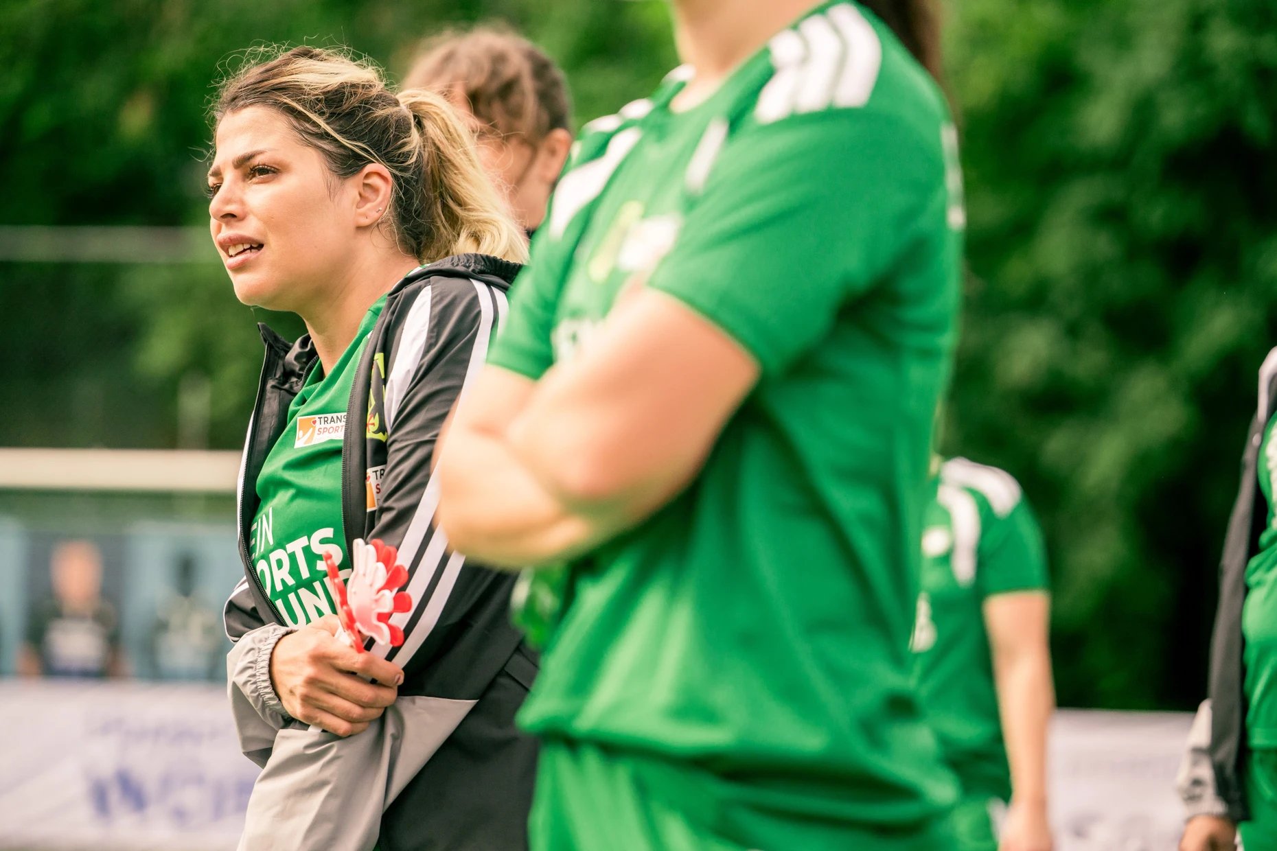 Unterstützt ihr Team von der Seitenlinie aus: Maryam Rahmani