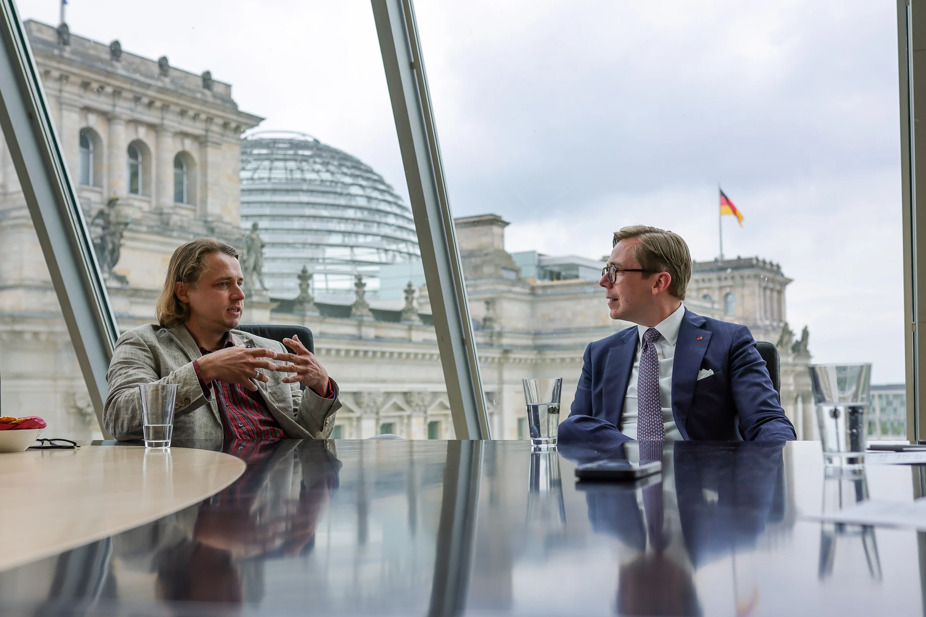 Stecker: „Die pauschale Ausgrenzung läuft aber strategisch ins Leere“ – Amthor: „Es geht mir nicht um eine pauschale, sondern um eine substantiierte Abgrenzung“