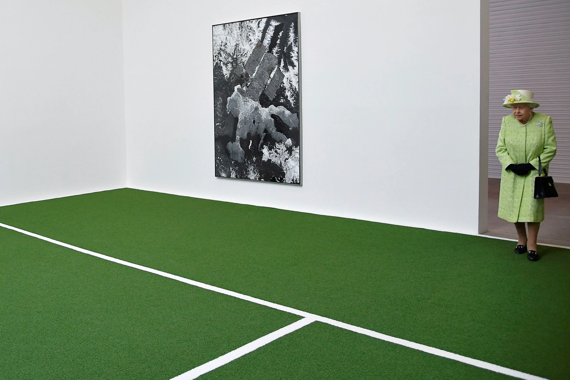 Hauser & Wirth Somerset war sogar der Queen einen Besuch wert: Elisabeth II. 2019 in der ländlichen Dependence der Megagalerie