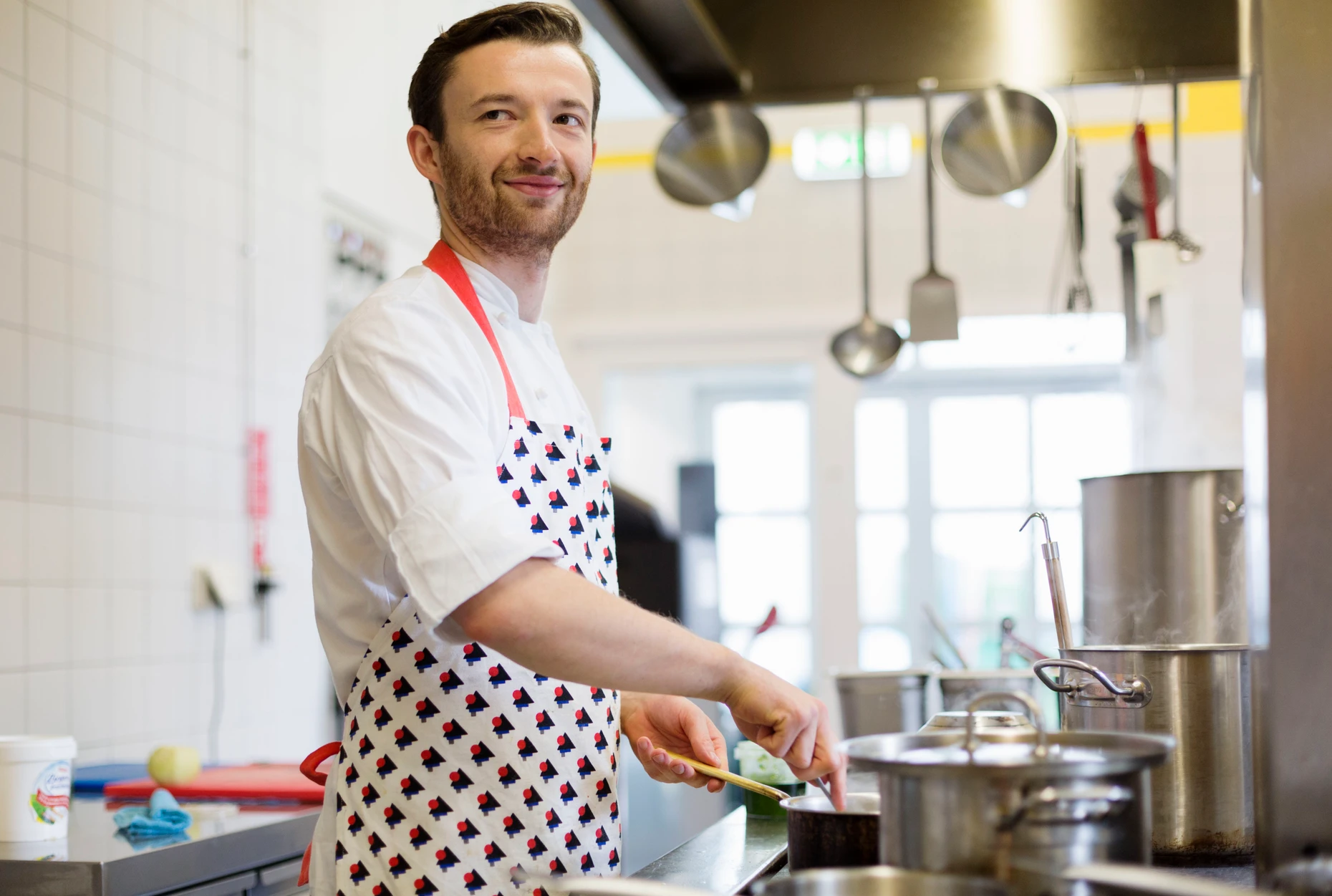Eigentlich war ihm ein Leben in der Sternegastronomie vorbestimmt: Anton de Bruyn.