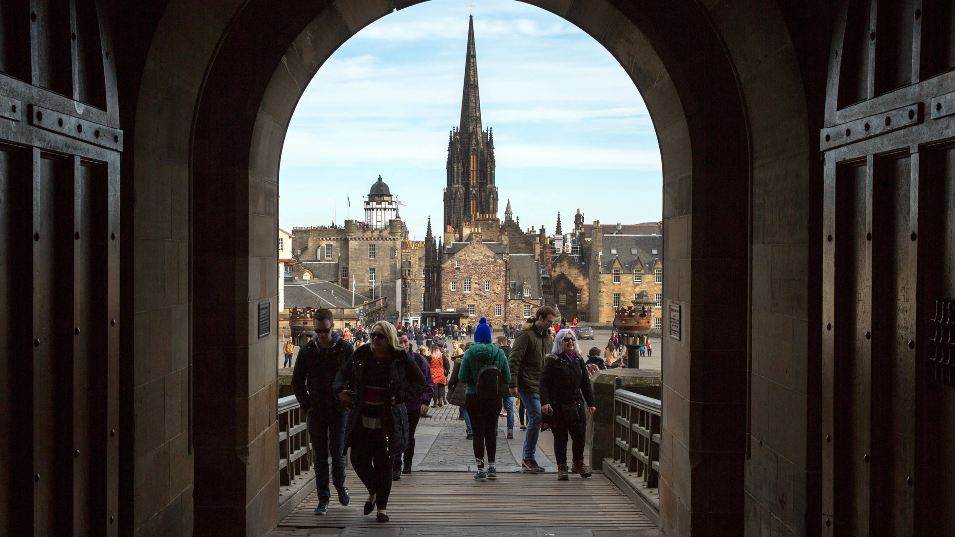  Touristen in Edinburgh