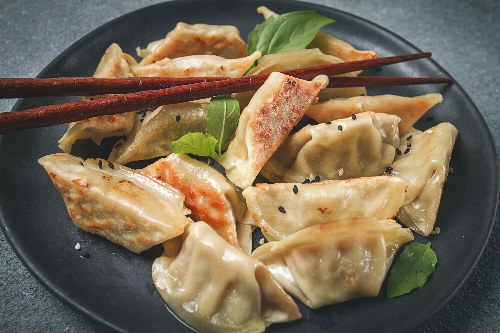 Dumplings, Dim Sum, Gyoza: So bereitet man die Teigtaschen zu | FAZ