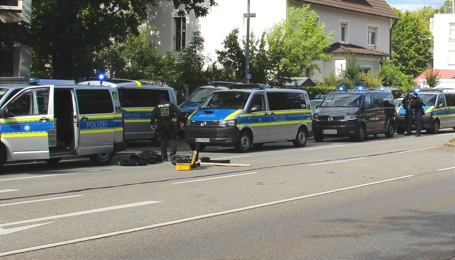 Messerangriff in Bank in Regensburg – Mann stirbt an Verletzungen