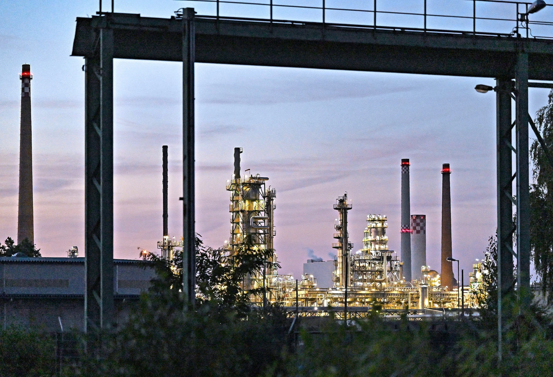 Warum das Bundeswirtschaftsministerium eine Enteignung von Rosneft  Deutschland prft | FAZ
