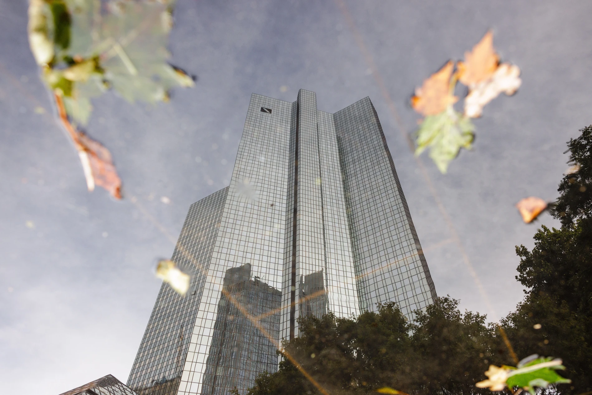 Deutsche Bank: Dario Schiraldi fordert 152 Millionen Euro